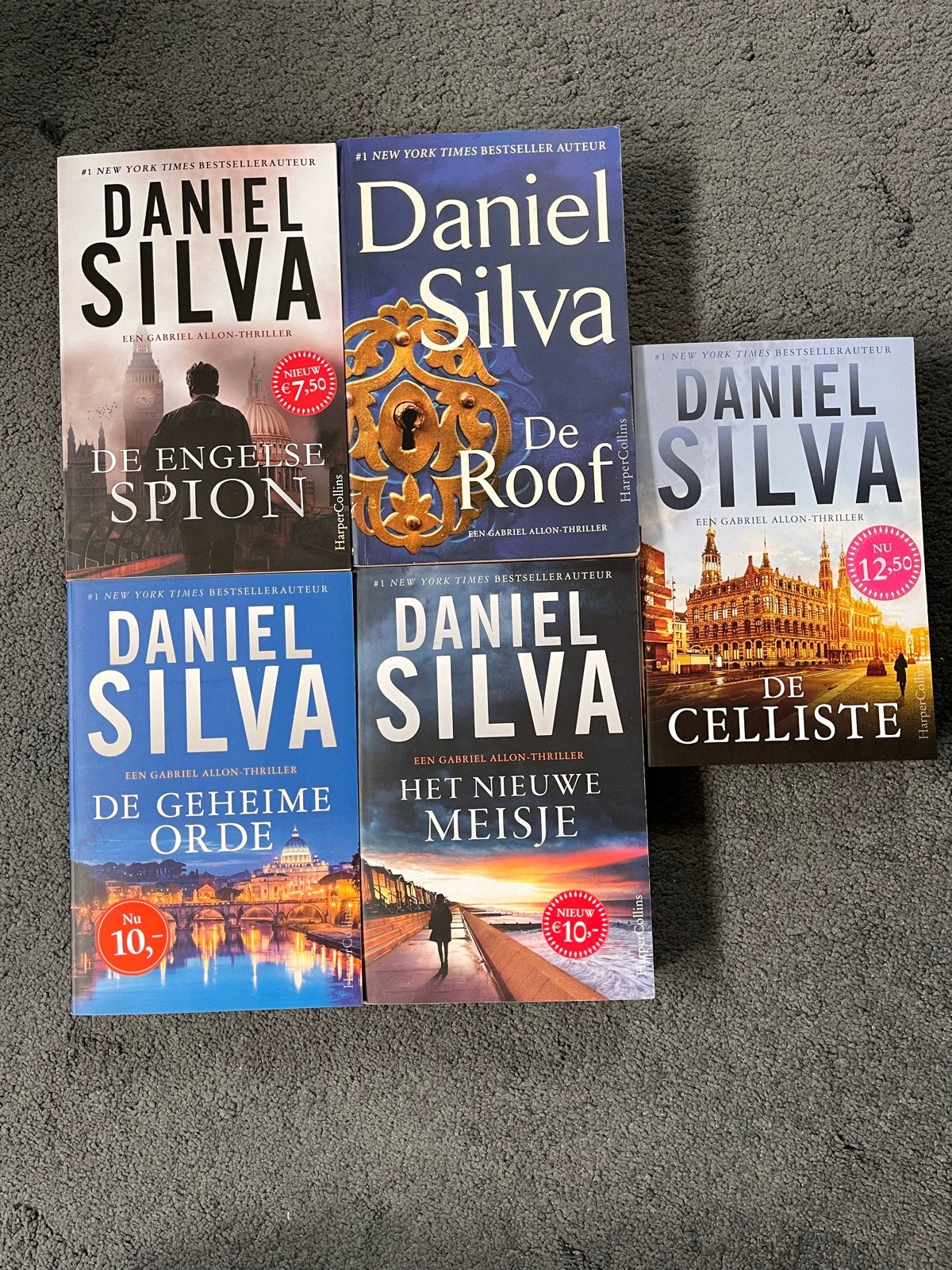 Daniel Silva Gabriel Allon-thrillers - 5 boeken, Ophalen of Verzenden, Zo goed als nieuw, Nederland