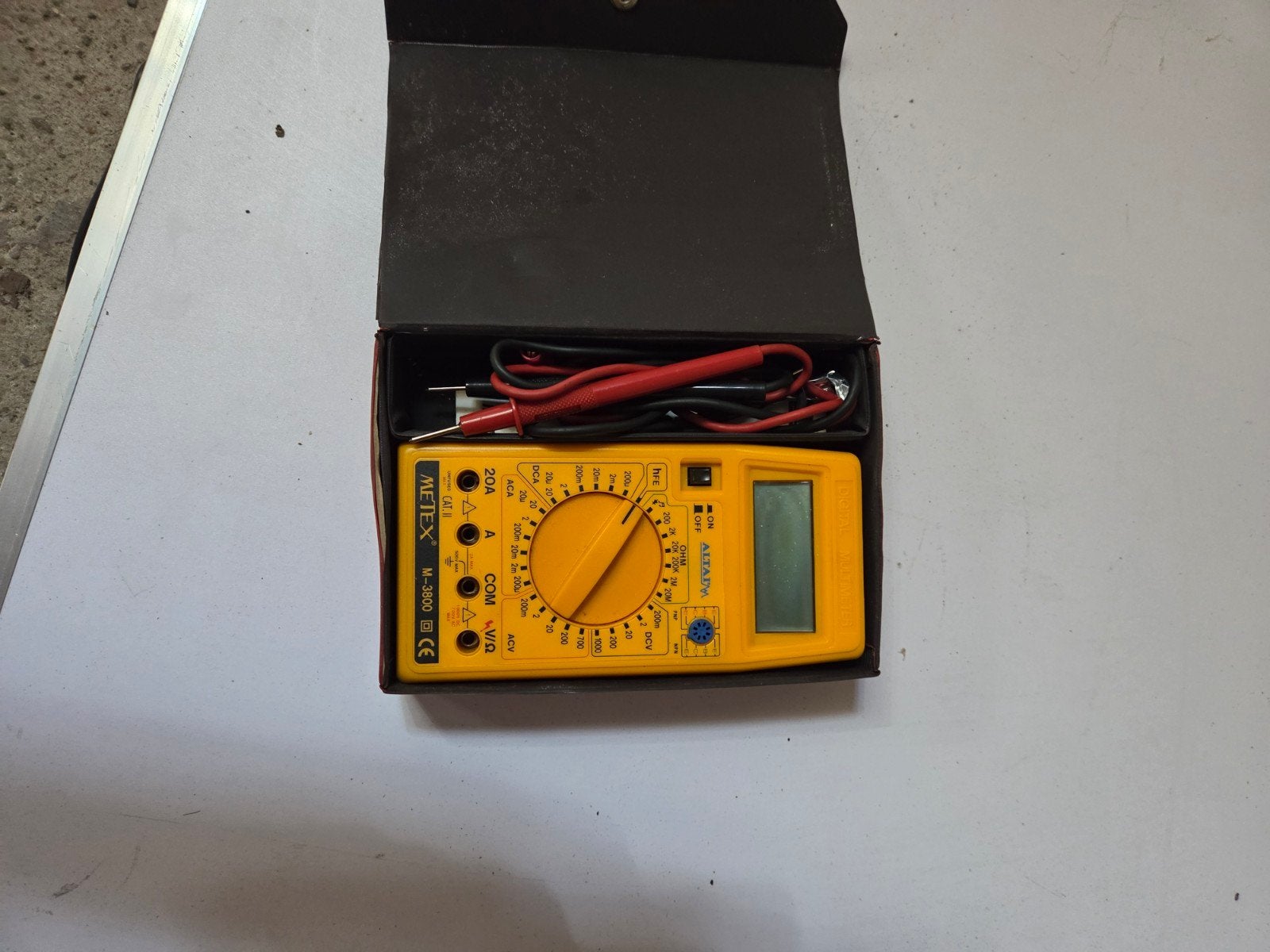 Metex M-3850 Digitale Multimeter - Zo goed als nieuw, Ophalen, Zo goed als nieuw, Multimeter