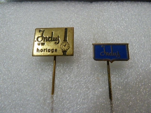 2 Vintage Indus Horloge Speldjes - Verzamelaarsitem, Ophalen of Verzenden, Gebruikt, Merk, Speldje of Pin