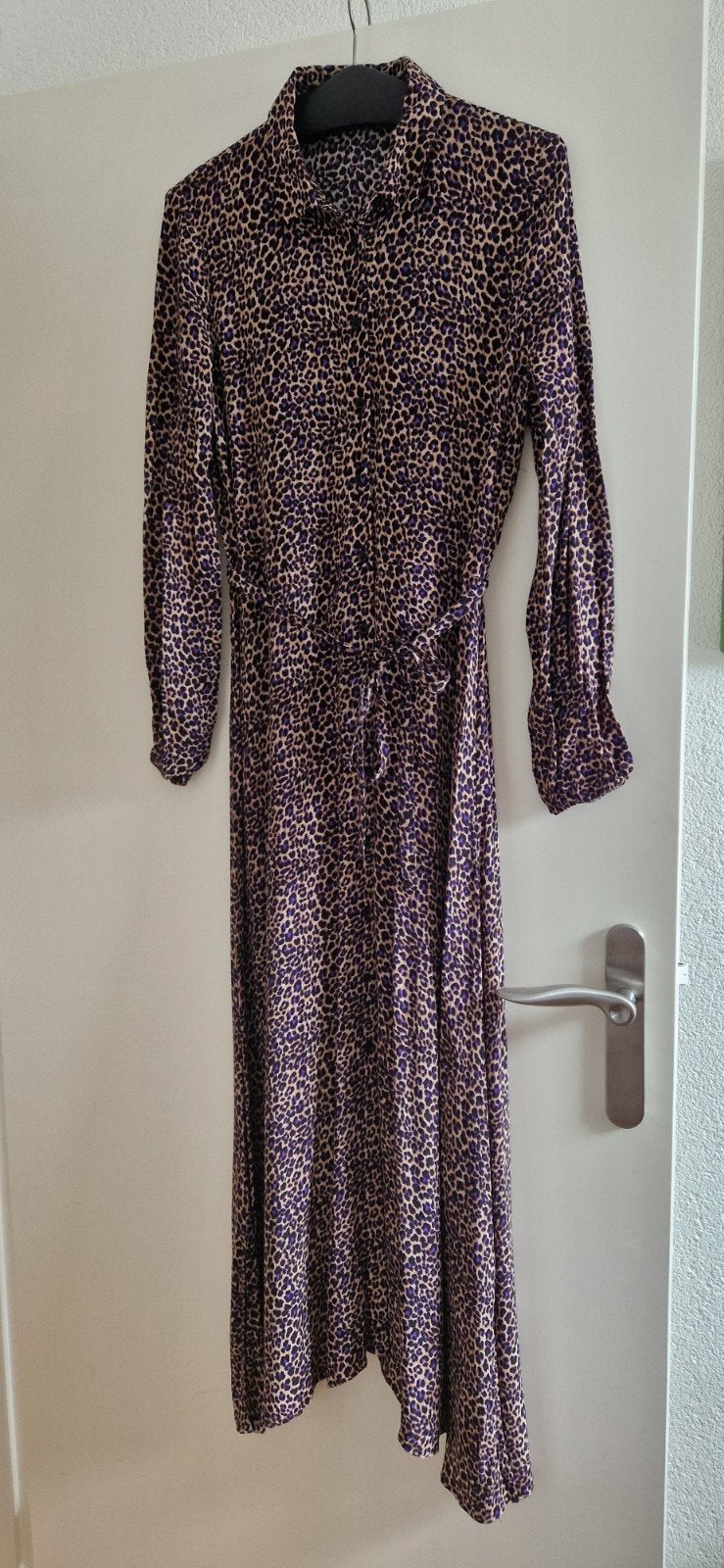 juffrouw Jansen jurk panter paars 38, Kleding | Dames, Maat 38/40 (M), Verzenden, Paars, Zo goed als nieuw
