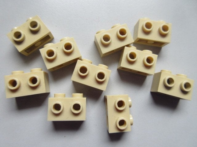 nr. 9429, 10 Beige stenen 1x2 met studs aan voorzijde., Ophalen of Verzenden, Zo goed als nieuw, Lego