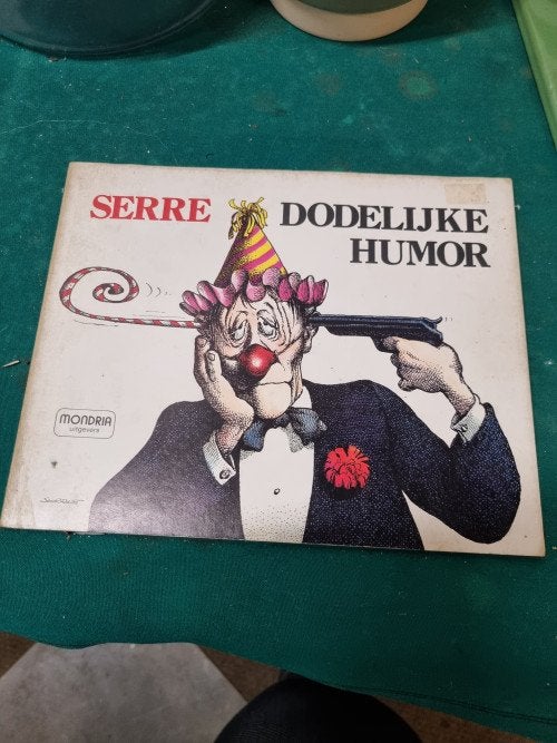 boek serre dodelijke humor 1981, Ophalen of Verzenden