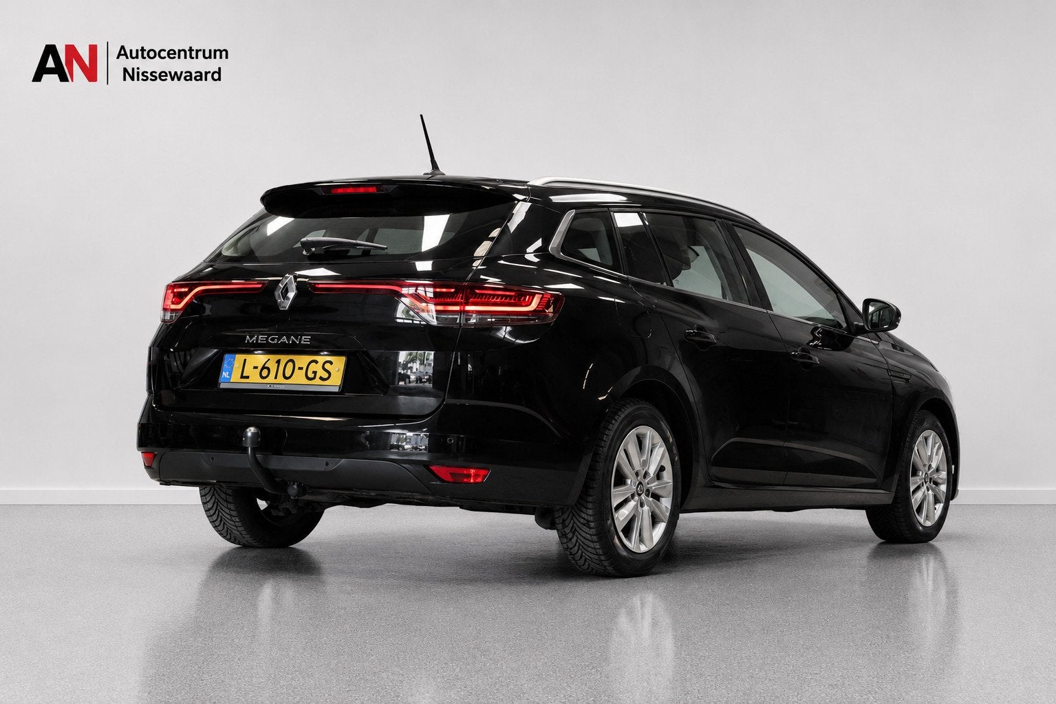 Renault Mégane Estate 1.3 TCe Business Zen|AUT|Carplay|Trek, Stof, Gebruikt, 4 cilinders, Zwart