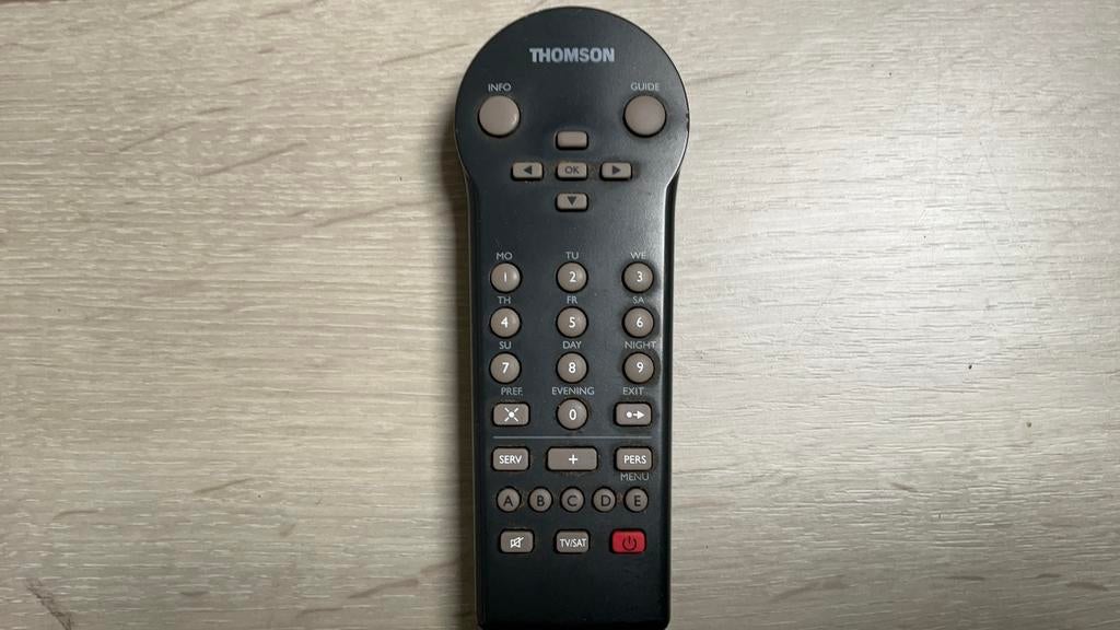 Thomson afstandsbediening, Ophalen, Zo goed als nieuw