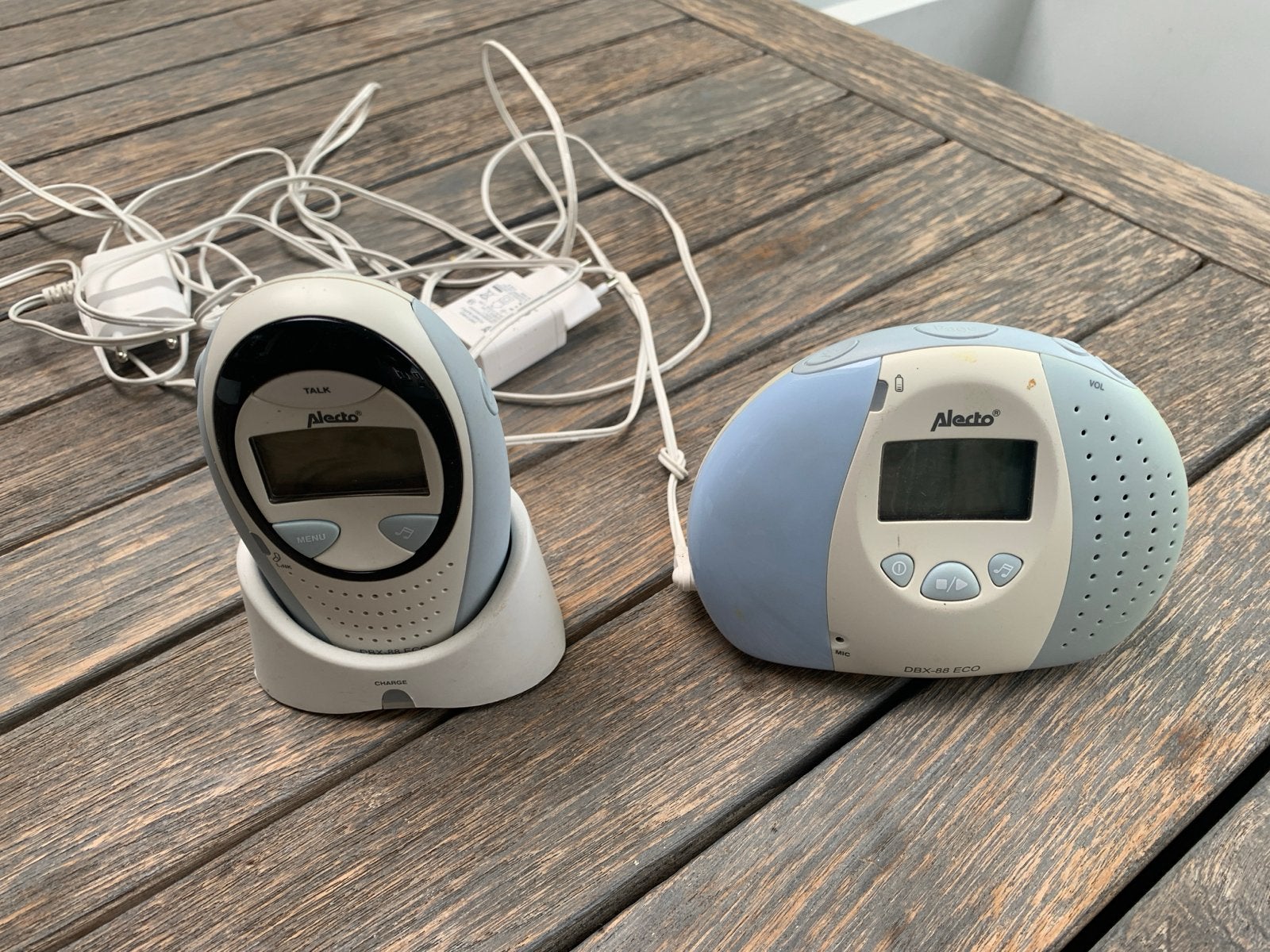 Alecto Babyfoon op netspanning, Ophalen of Verzenden, Gebruikt, 100 tot 250 meter, Digitaal