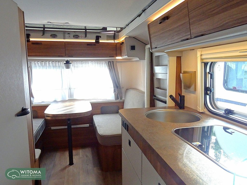 Eriba Touring 642 Slaapdak super compleet !, Standaardzit, Bedrijf, Tot en met 3, 5 tot 6 meter