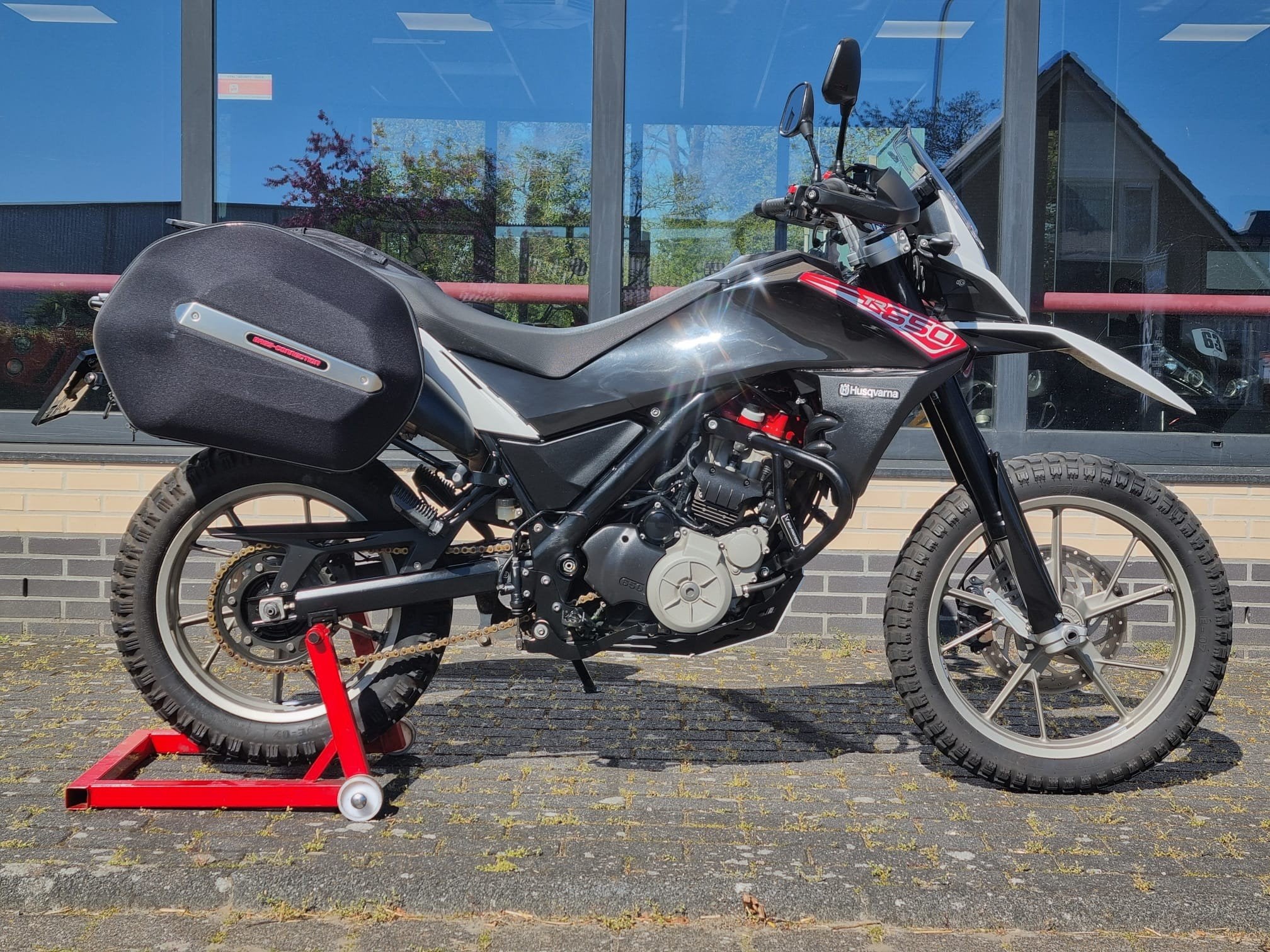 Husqvarna TR 650 STRADA ABS TOUR (bj 2014), E 3
5230  Mattighofen, AT, 652 cc, Meer dan 35 kW, Toermotor