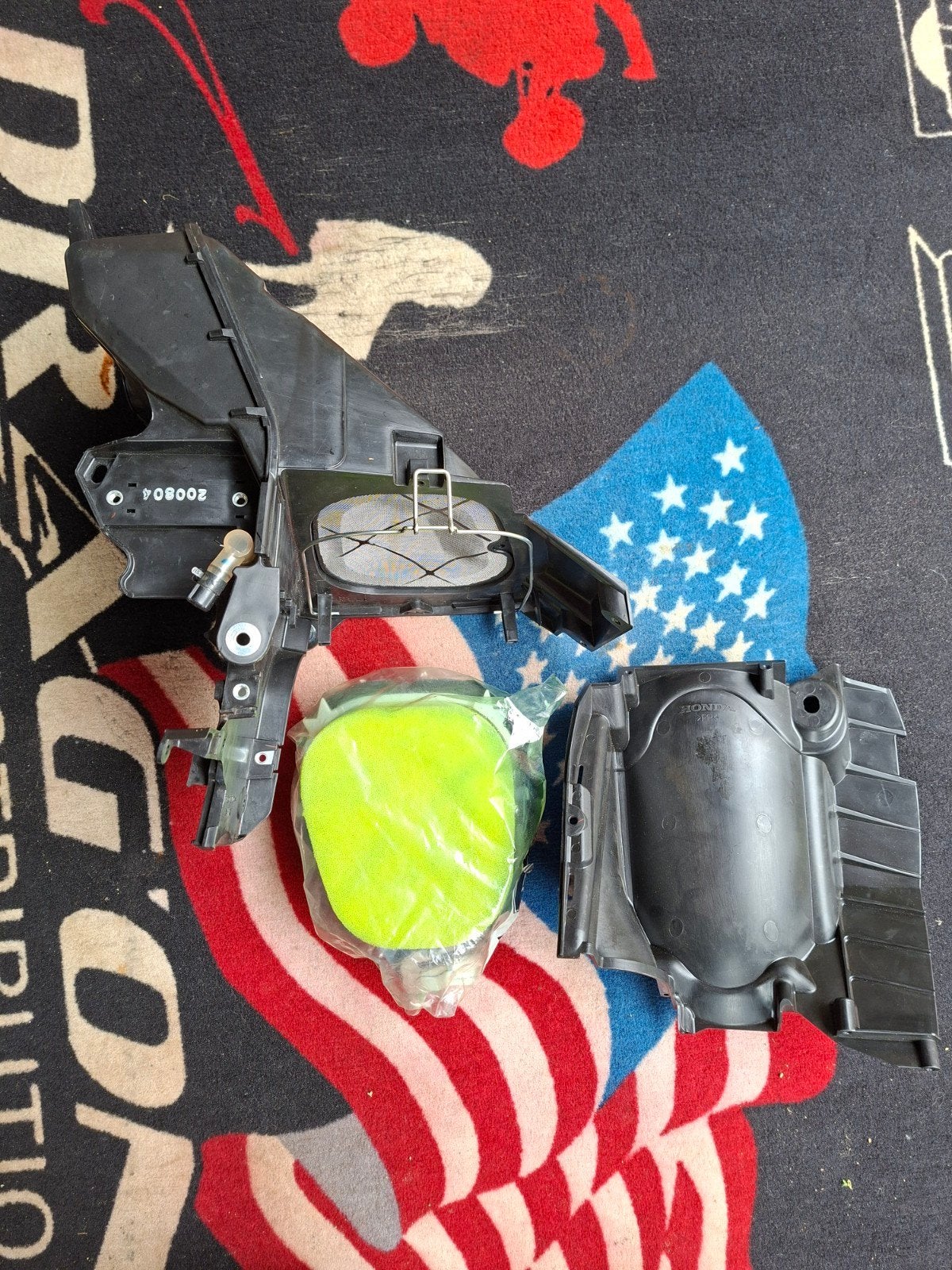Honda nieuw luchtfiterhuis
Airbox OEM 17231-K95-AA0
Crf450, Ophalen of Verzenden, Nieuw