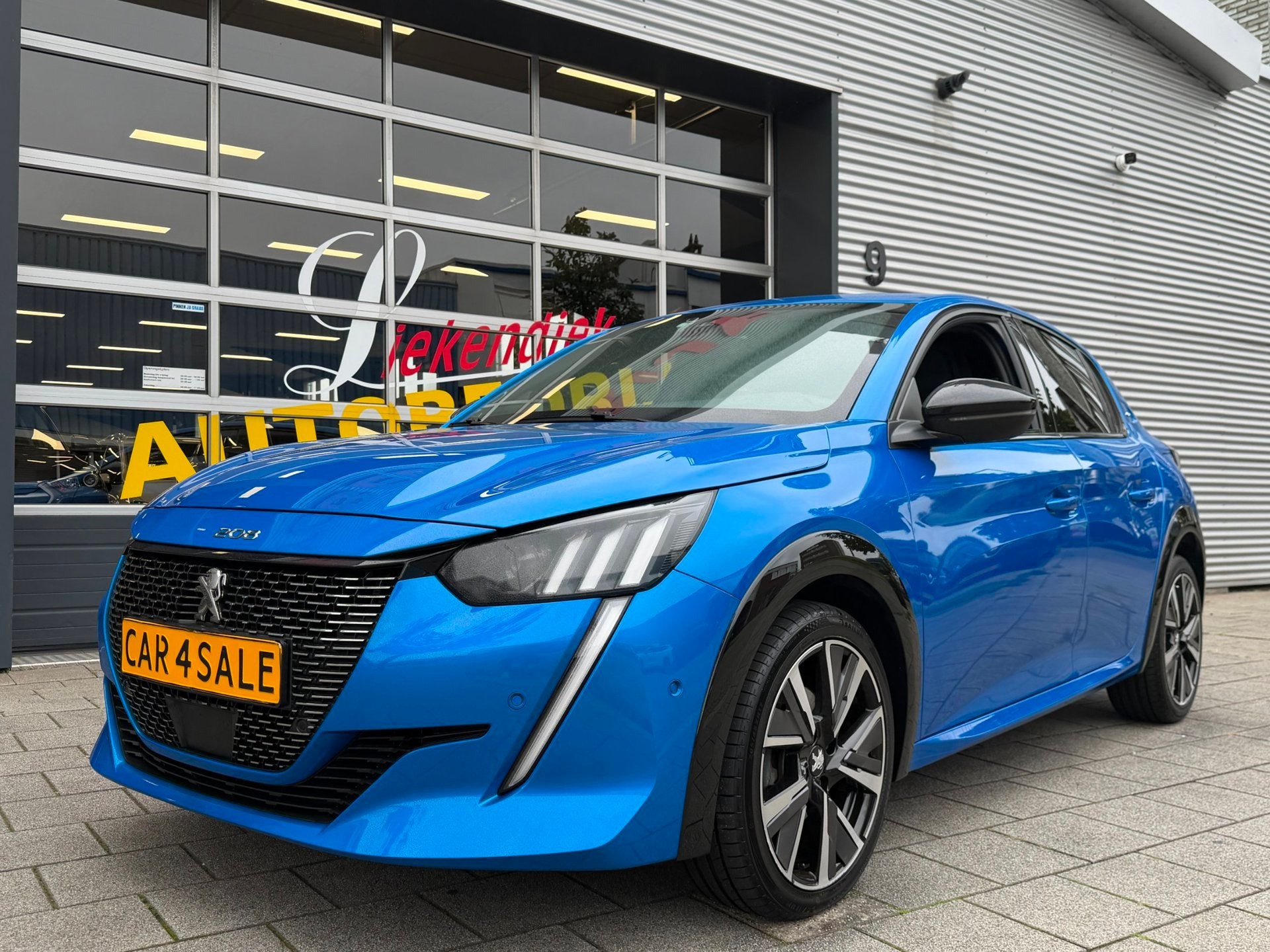 Peugeot 208 1.2 PureTech GT Pack - Navigatie / Apple CarPlay, Voorwielaandrijving, Dealer onderhouden, 101 pk, Gebruikt
