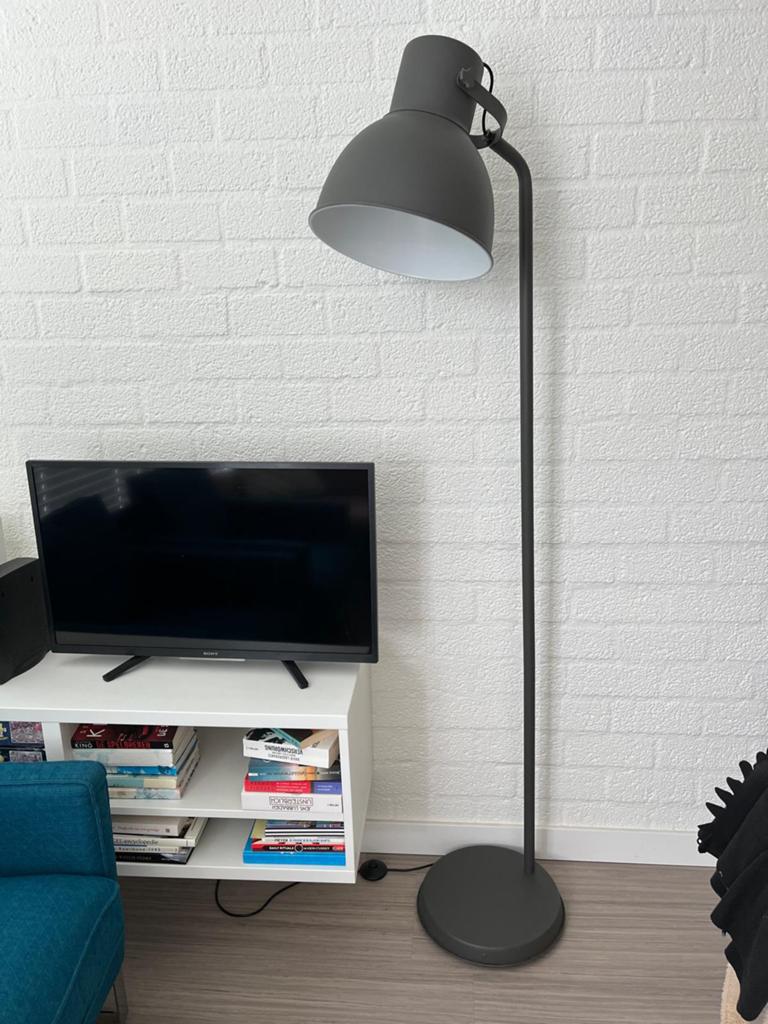 IKEA Hektar vloerlamp, Ophalen, Zo goed als nieuw, Metaal, 150 tot 200 cm