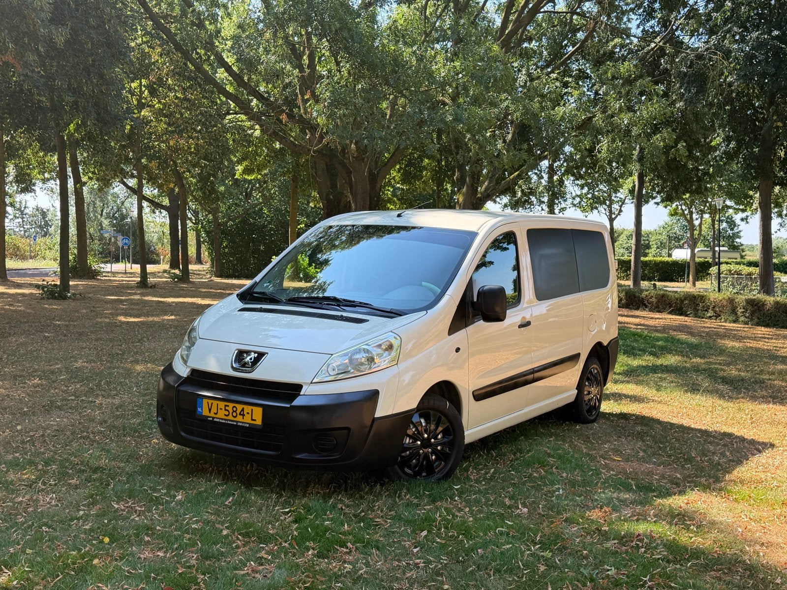 Peugeot Expert 2.0 Benzine | APK | APPLE | AIRCO, Stof, Wit, Handgeschakeld, Grijs