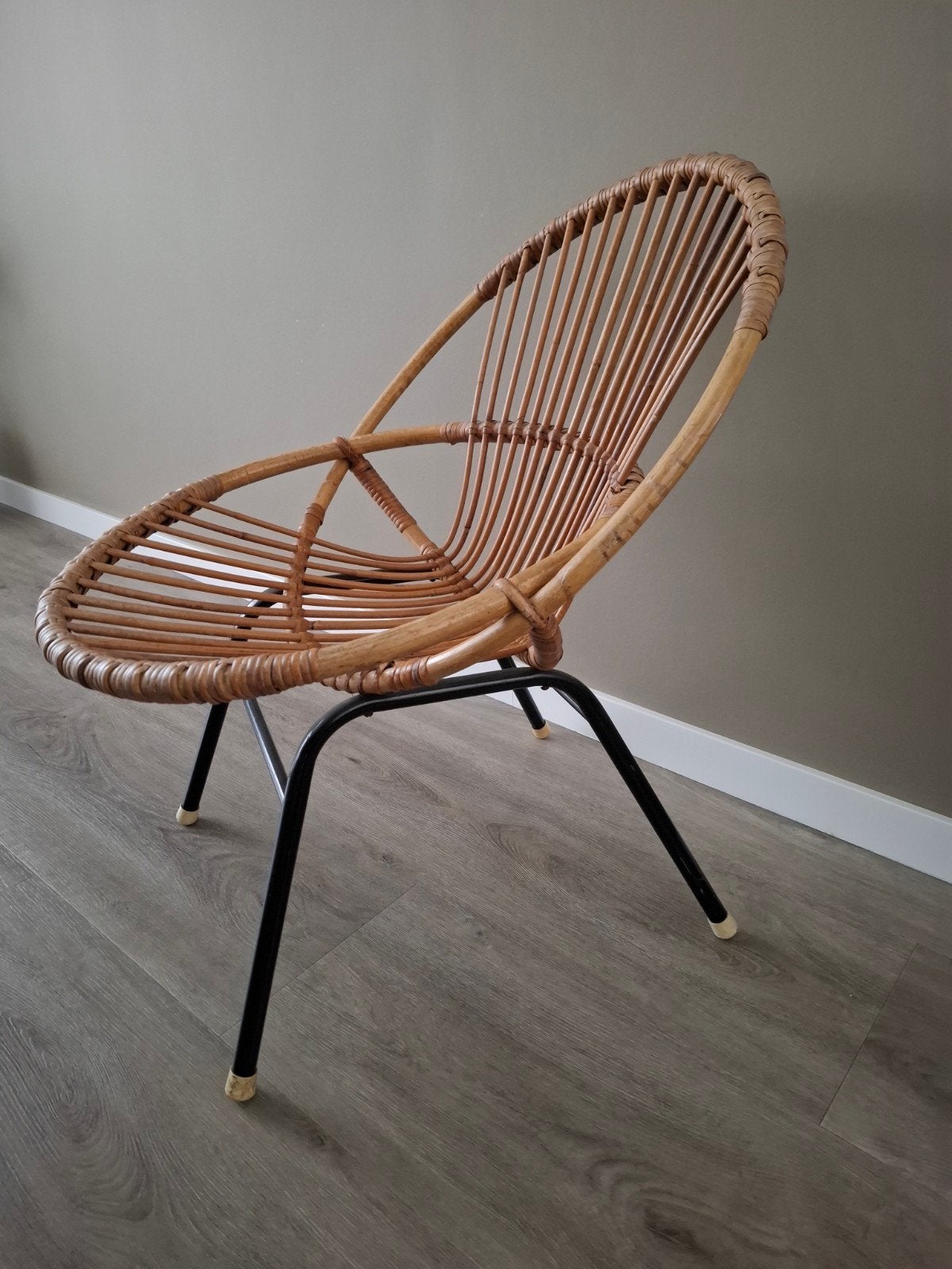 Vintage rotan kuipstoeltje, Rohe Noordwolde, Ophalen