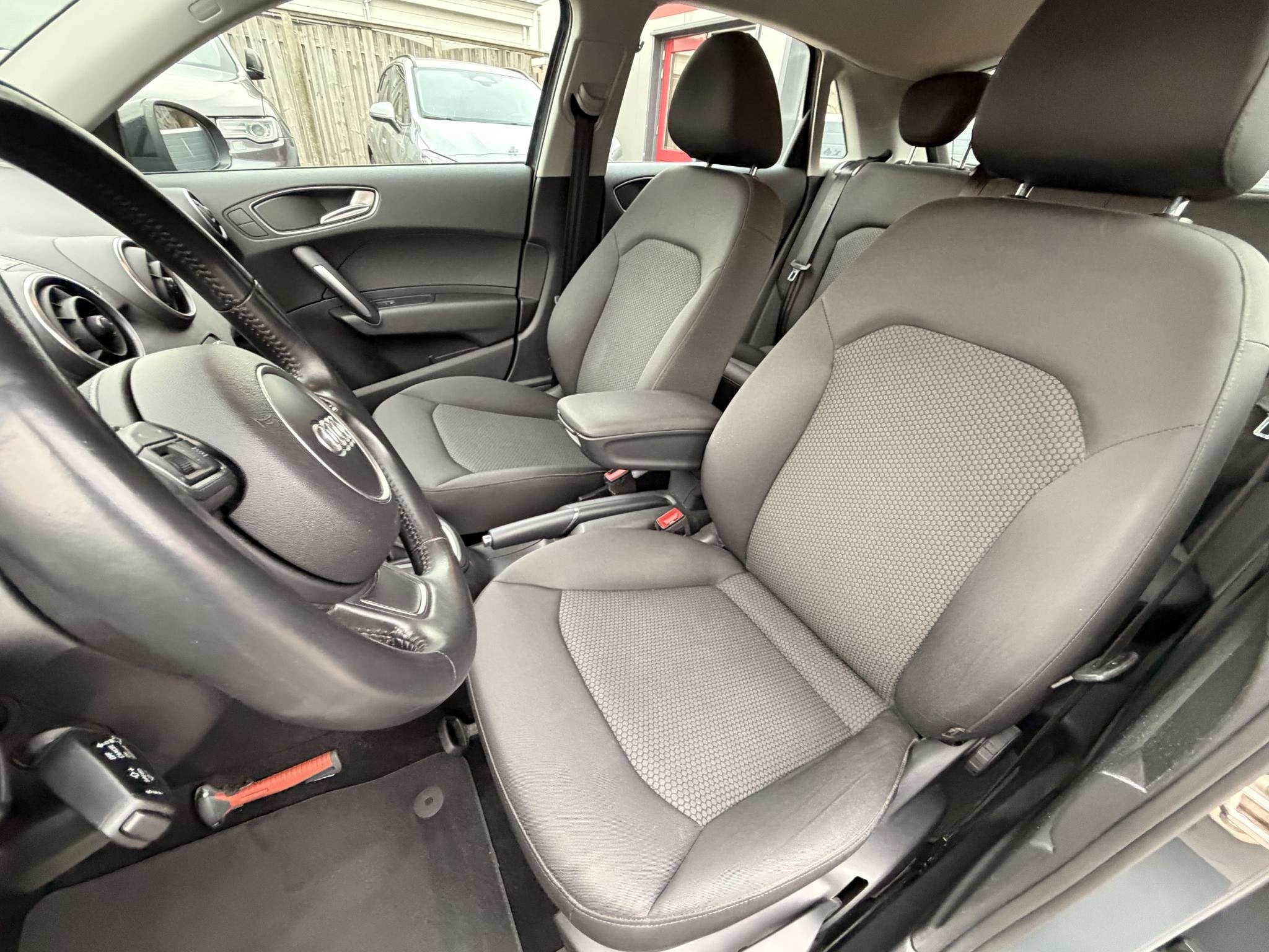 Audi A1 Sportback 1.0 TFSI Pro Line, Auto's, Dealer onderhouden, Stof, Origineel Nederlands, Bedrijf