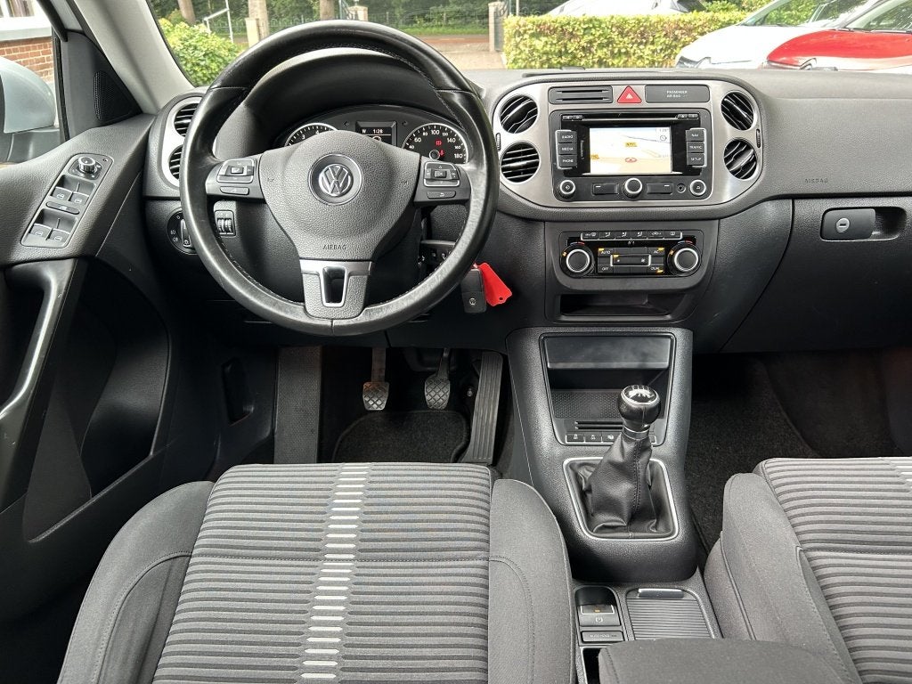 Volkswagen Tiguan 1.4 TSI 122pk Sport&Style Navi, Trekhaak,, Auto's, Euro 5, Gebruikt, 4 cilinders, Origineel Nederlands