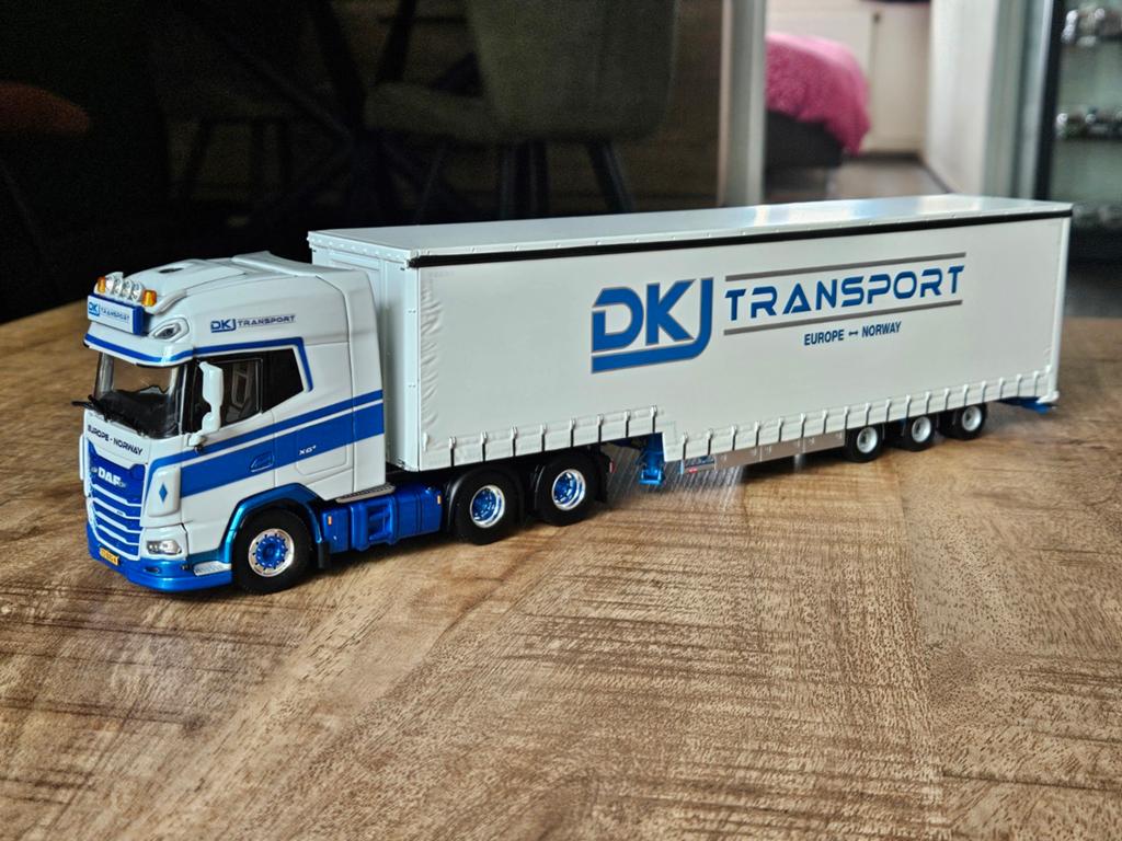 Wsi DKJ Daf Xg+, Hobby en Vrije tijd, Modelauto's | 1:50, Ophalen of Verzenden, Zo goed als nieuw, Bus of Vrachtwagen, Wsi