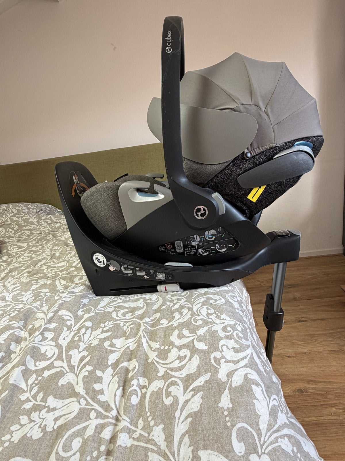 Complete Cybex Platinum Cloud Z i-Size autostoel met base, Gebruikt, Zijbescherming, Isofix, 0 t/m 13 kg