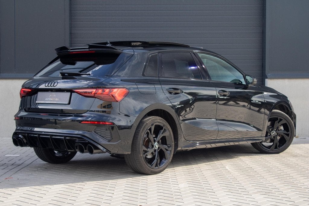 Audi A3 Sportback 40 TFSIe S line RS Bekleding MATRIX PANO M, Auto's, Audi, Stof, Gebruikt, 4 cilinders, Zwart
