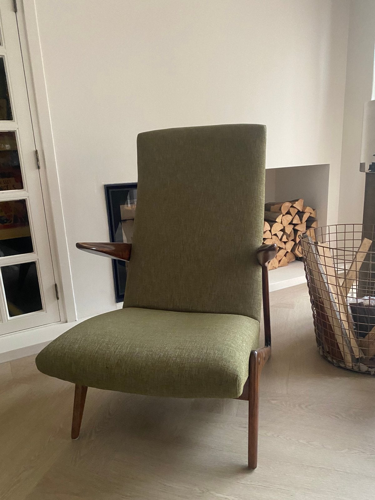 Alfred Hendrickx 1950 ,organic wood chair ,Belgorm ,Belgium, Huis en Inrichting, Fauteuils, Ophalen, Gebruikt, Minder dan 75 cm