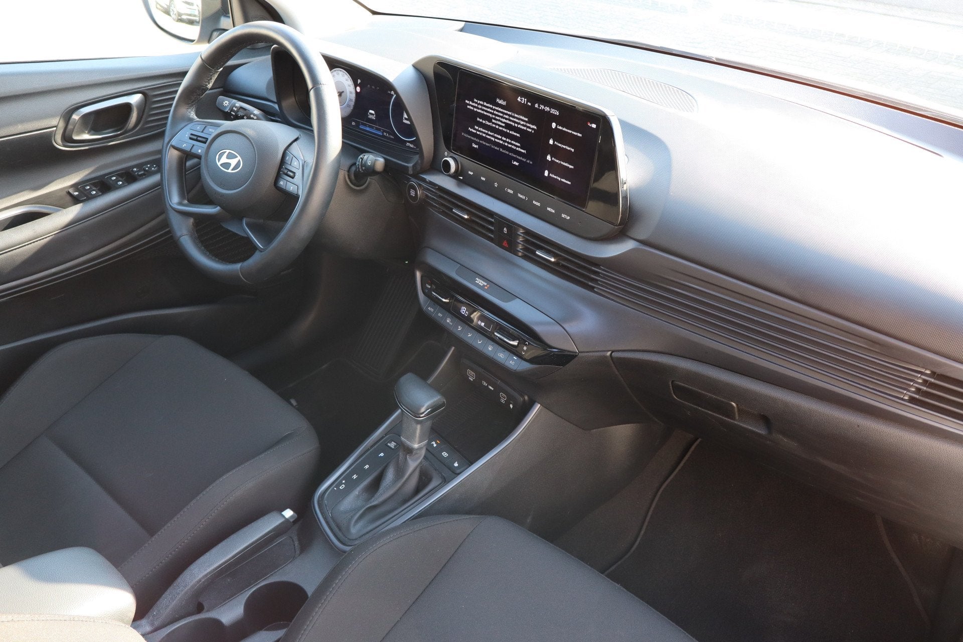 Hyundai i20 1.0 T-GDI Premium Sky Automaat Panoramadak/Apple, Auto's, 12 maanden, Gebruikt, Bedrijf, 19 km/l