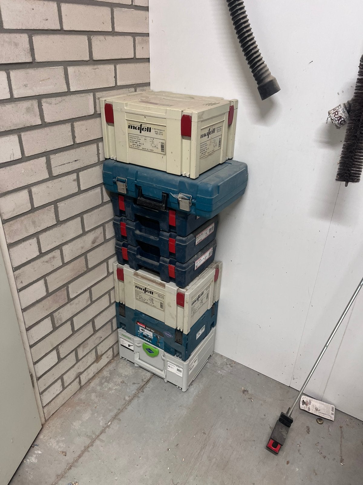 Diverse merken koffers systainer mafell makita festool, Doe-het-zelf en Verbouw, Ophalen, Zo goed als nieuw