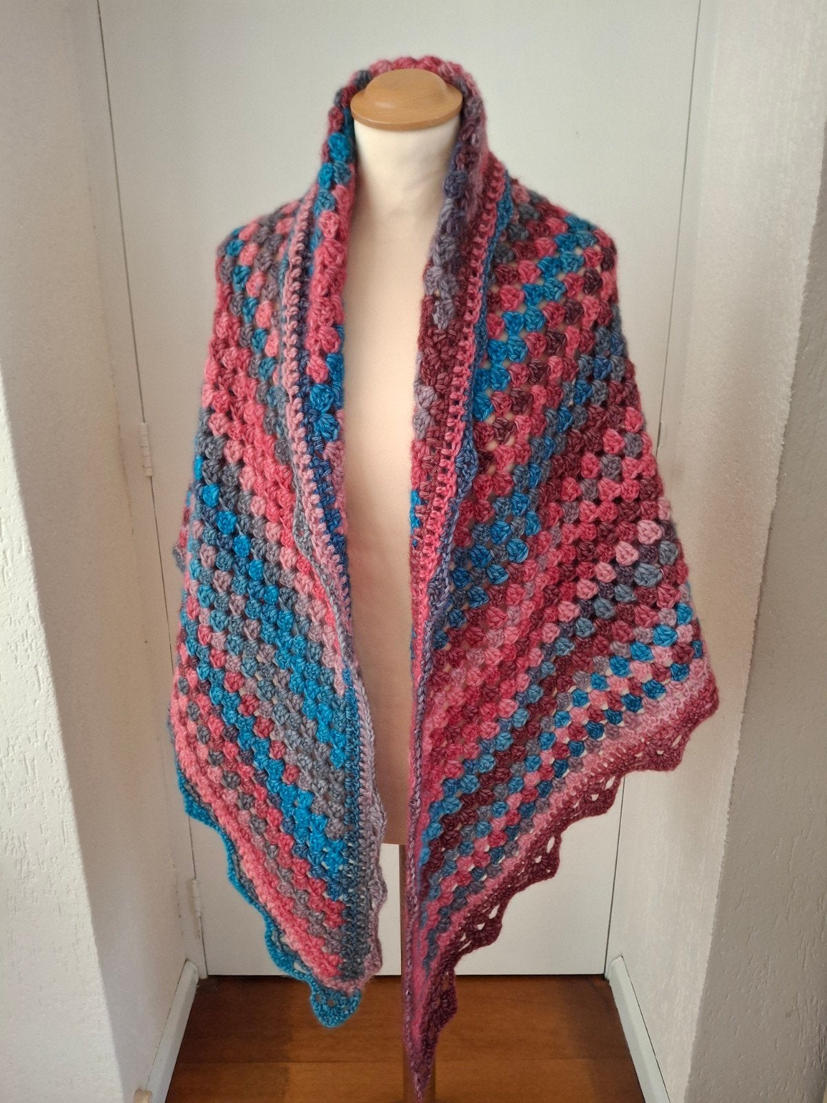 Supermooie comfortabele omslagdoek, Maat 38/40 (M), Nieuw, Ophalen of Verzenden, Handgemaakt