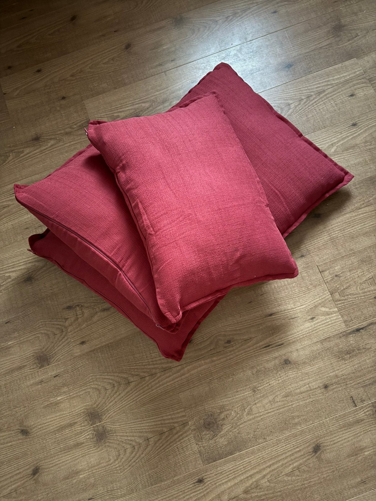 Rode kussentjes, Ophalen, Zo goed als nieuw, Rood, Vierkant