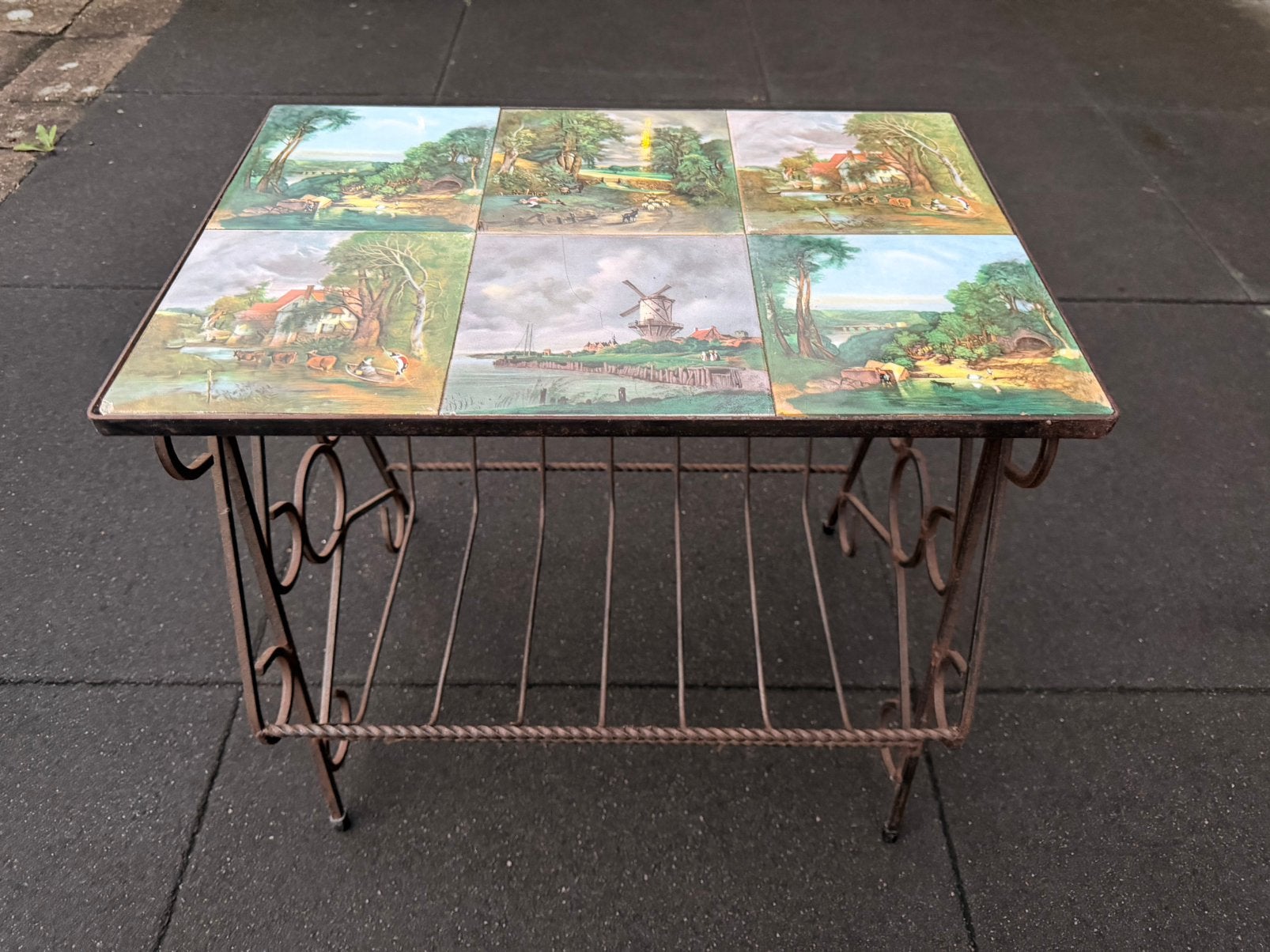 Krantenbak tafeltje, Minder dan 55 cm, Gebruikt, Rechthoekig, Ophalen