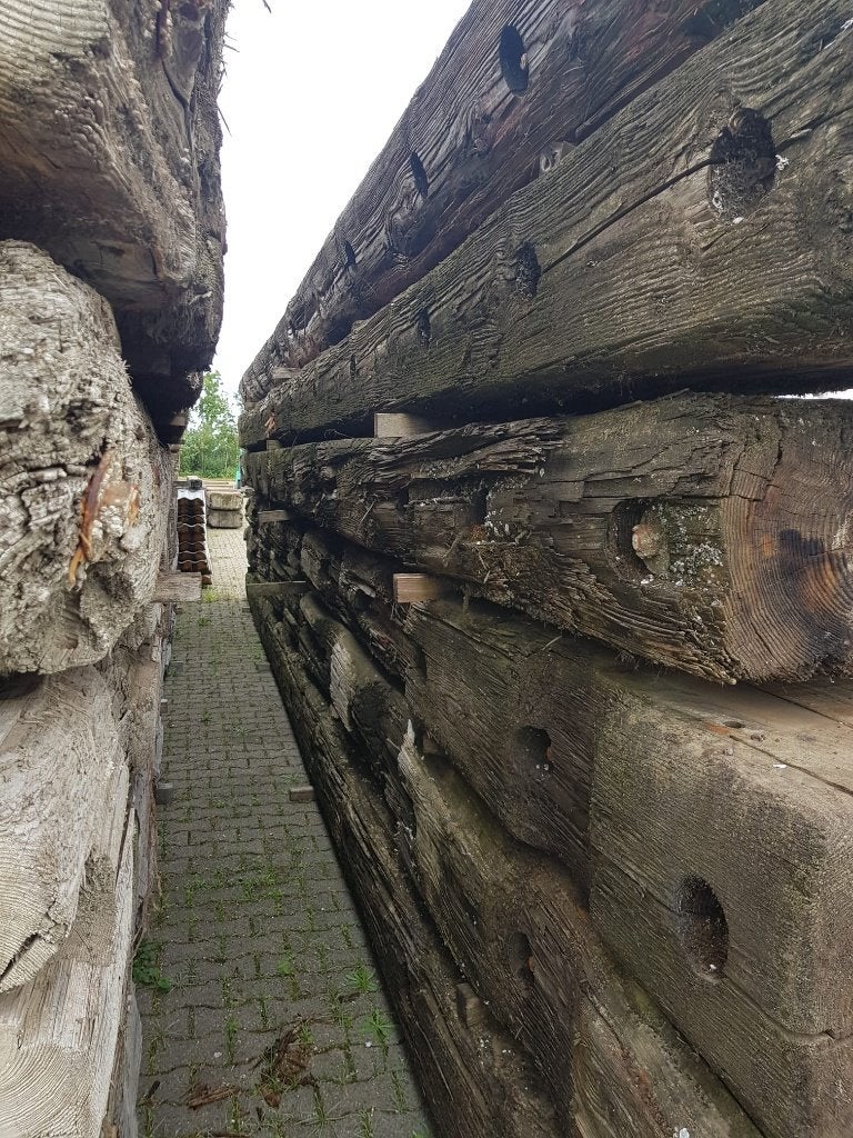 Border / Brugligger / Afscheiding / Grondkering van Douglas, Ophalen, Nieuw, 250 cm of meer, Planken