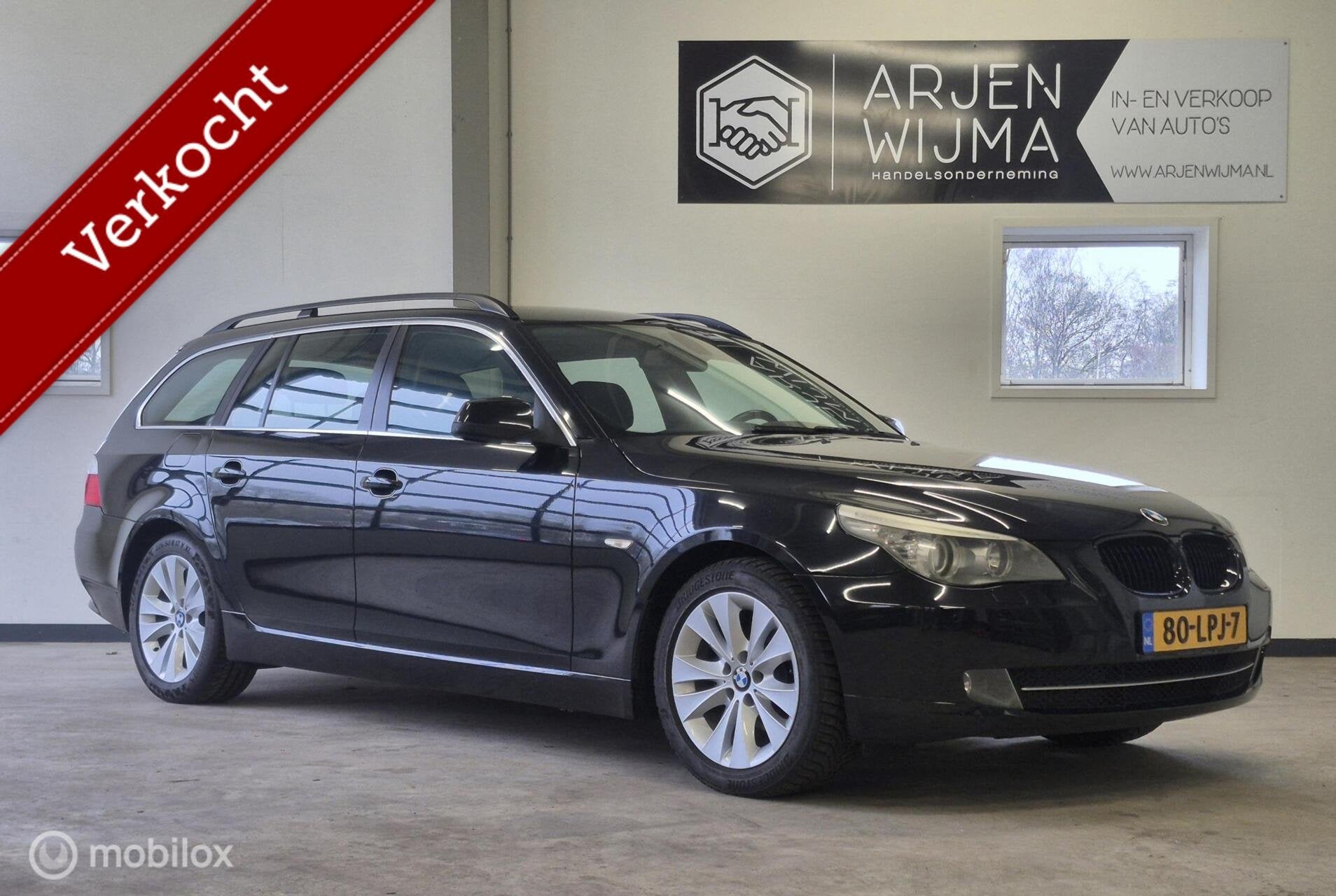 BMW 5-serie Touring 520i Lci|Youngtimer|PDC|Leder|NL Auto, Automaat, Achterwielaandrijving, Zwart, 4 cilinders