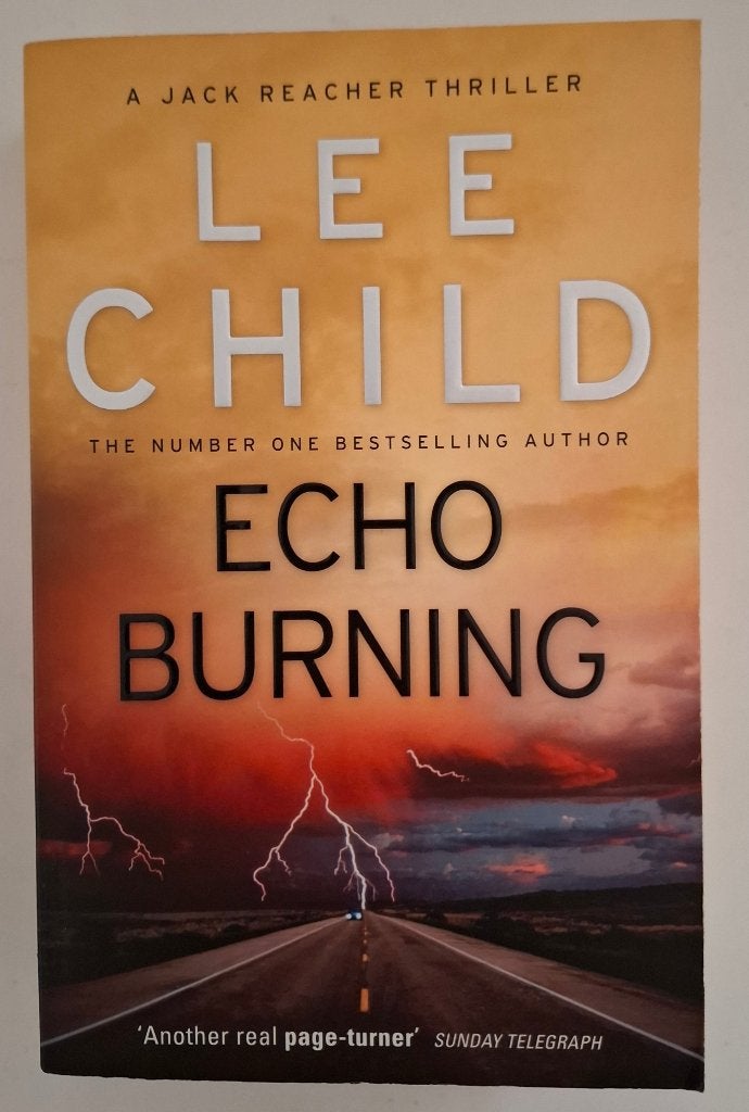 Echo Burning, Lee Child, Ophalen of Verzenden, Zo goed als nieuw, Lee Child, Fictie
