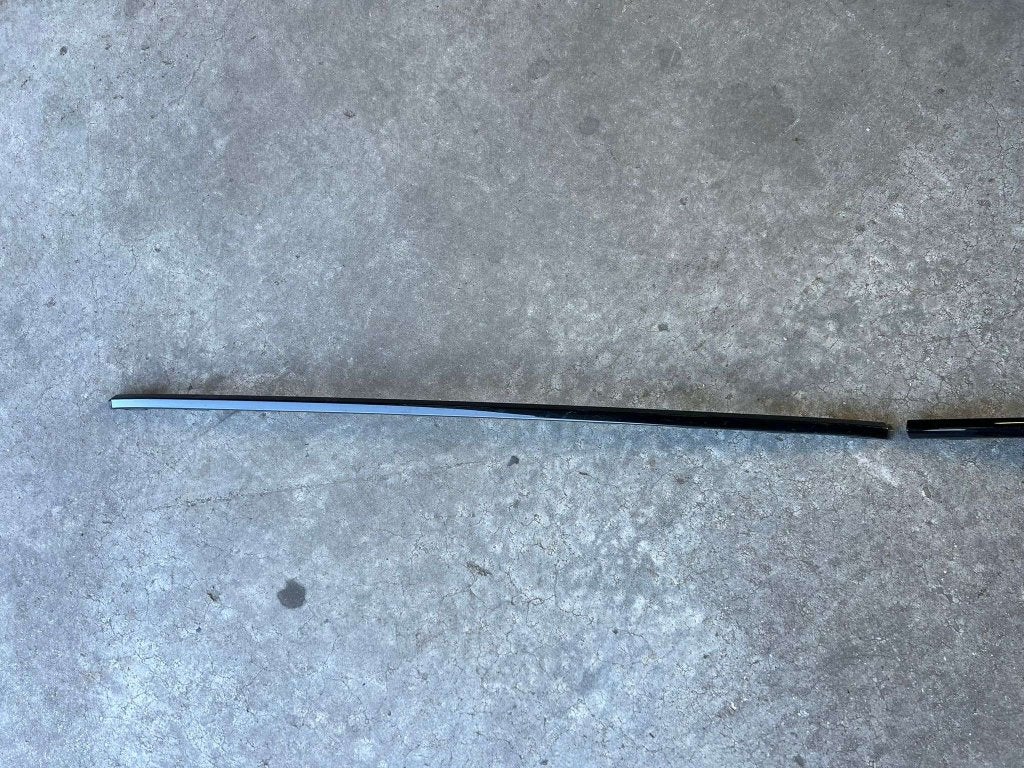 grillijst e-tron middenlijst 4ke853057 van voorbumper s-line, Audi, Gebruikt, Duitsland, Voor