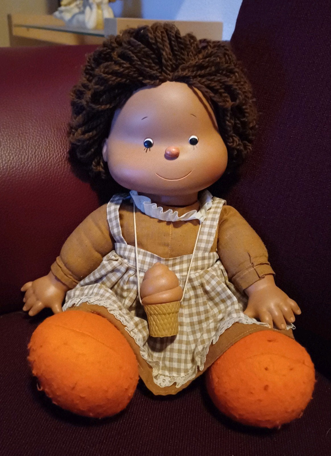 Vintage Famosa pop met ijsje 40 cm, Verzamelen, Ophalen, Gebruikt, Pop