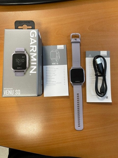 Garmin Venu SQ, Ophalen of Verzenden, Zo goed als nieuw, Garmin Venu Sq, Roze