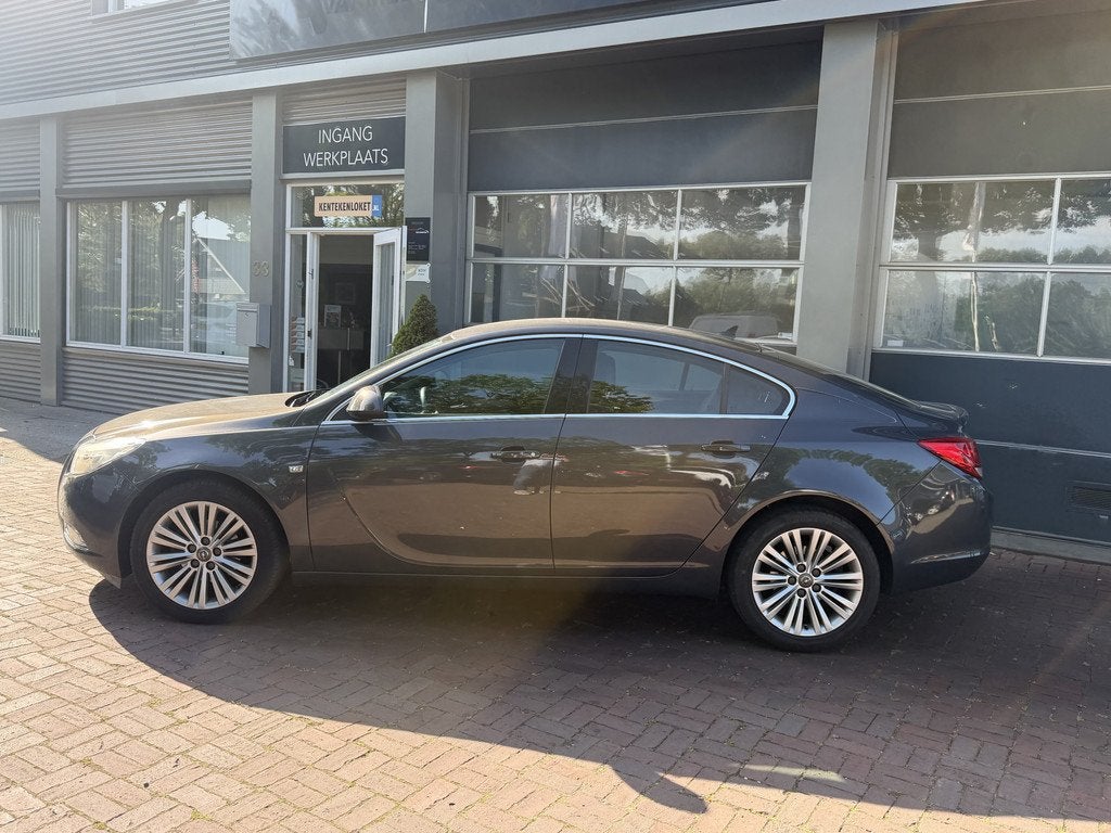Opel Insignia 2.0 CDTI EcoFLEX Business+ 2013 131PK Dealer o, Auto's, Opel, Euro 5, Stof, Zwart, 4 cilinders