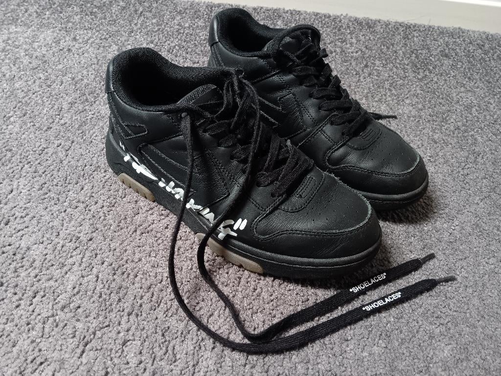 Zwarte Off-White Sneakers - Maat 39, Zwart, Ophalen of Verzenden, Off white, Sneakers of Gympen