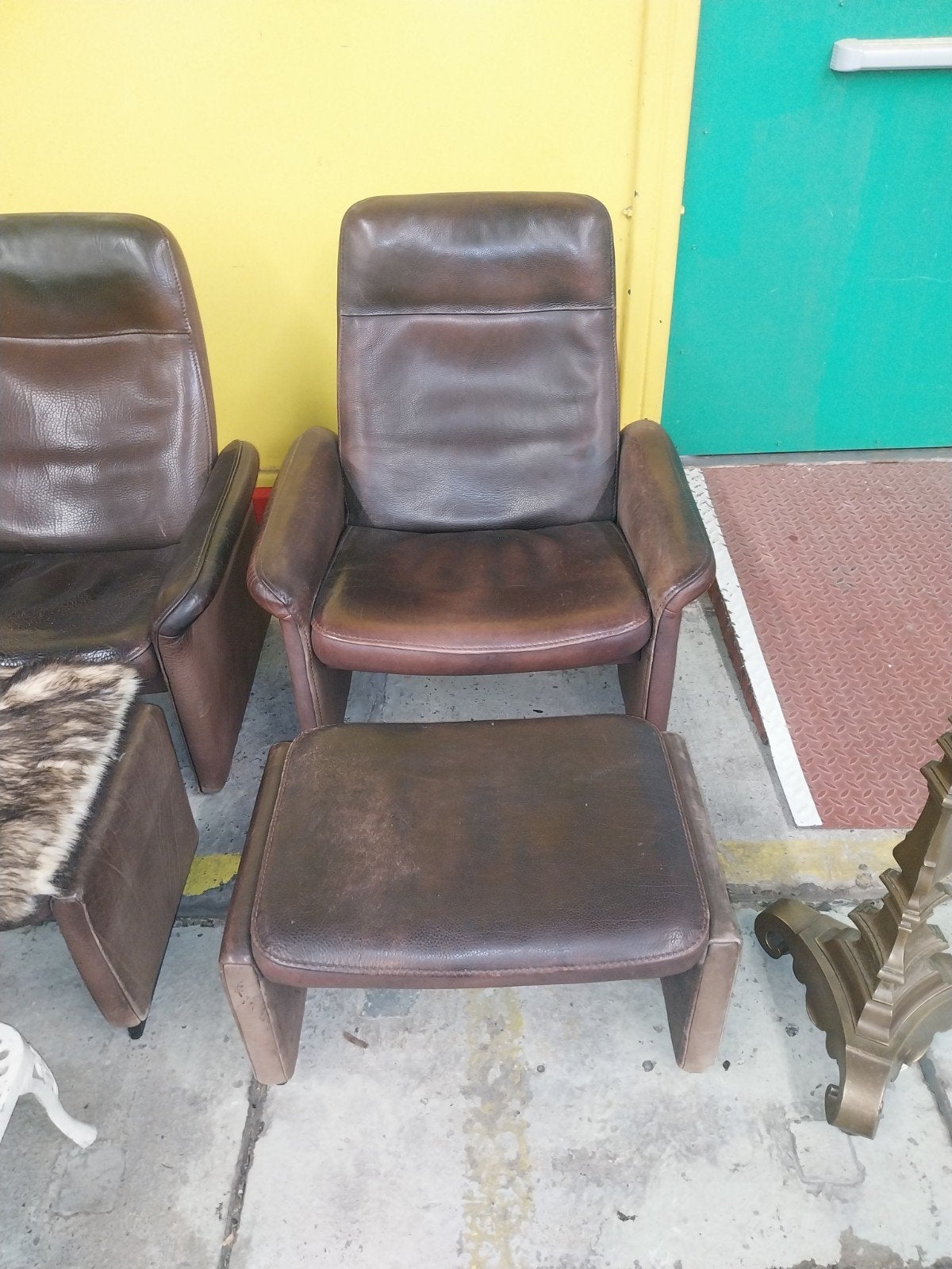 2 Stoelen met hockers de sede vintage., Ophalen, Gebruikt, Twee, Bruin
