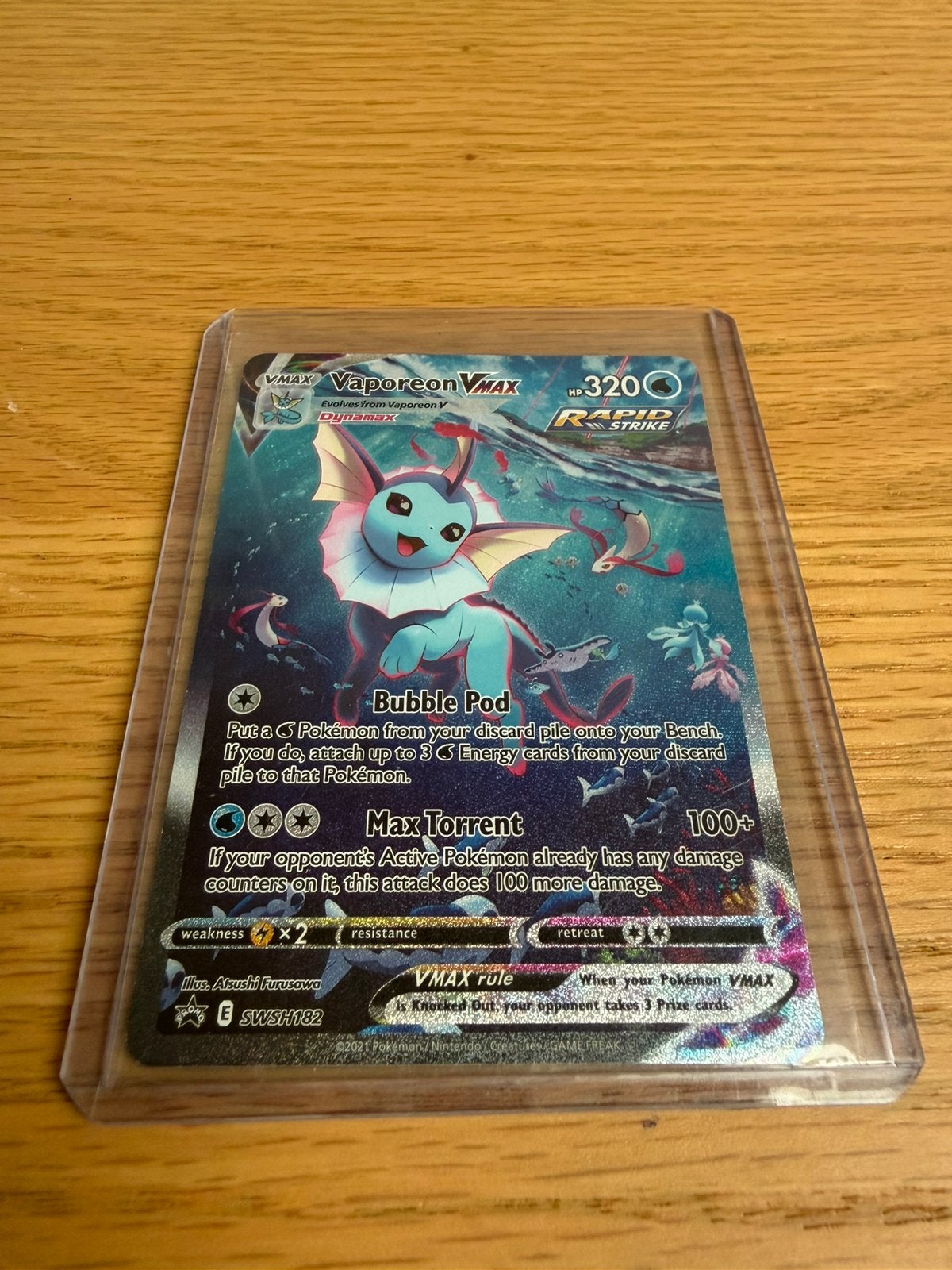 Vaporeon Vmax, Hobby en Vrije tijd, Verzamelkaartspellen | Pokémon, Verzenden, Nieuw