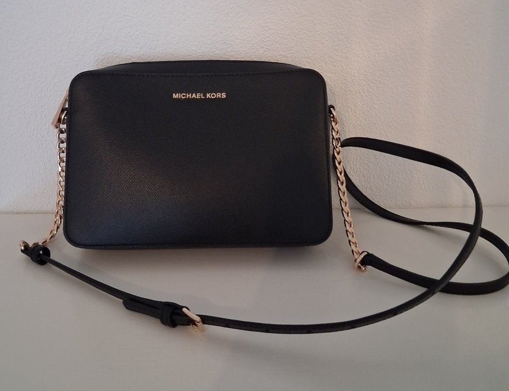 Michael Kors Zwarte Leren Schoudertas, Overige merken, Zwart, Nieuw, Ophalen of Verzenden