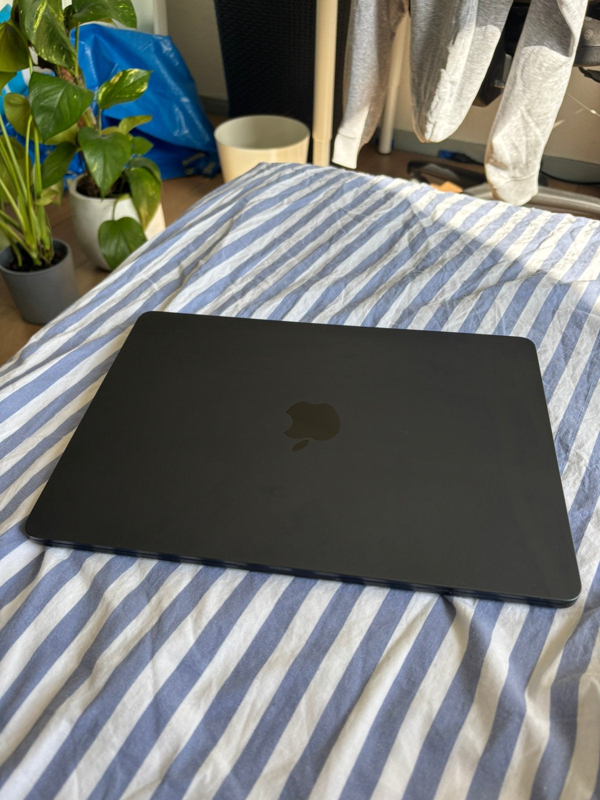 Macbook Air M2 256GB (kapot scherm), Computers en Software, Apple Macbooks, Ophalen, Gebruikt, 256 GB, Qwerty