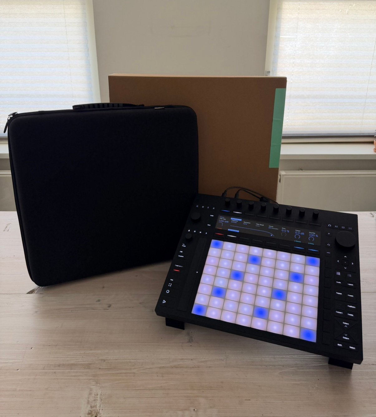 Ableton Push 3 (geen standalone) + accessoires, Muziek en Instrumenten, Midi-apparatuur, Ophalen of Verzenden, Zo goed als nieuw