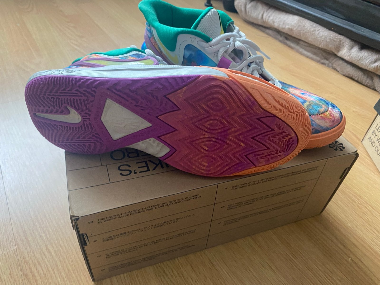 Nike Kyrie 8 GO SE (GS) Sportschoenen - Maat 38.5, Ophalen of Verzenden, Nieuw, Jongen of Meisje, Sportschoenen