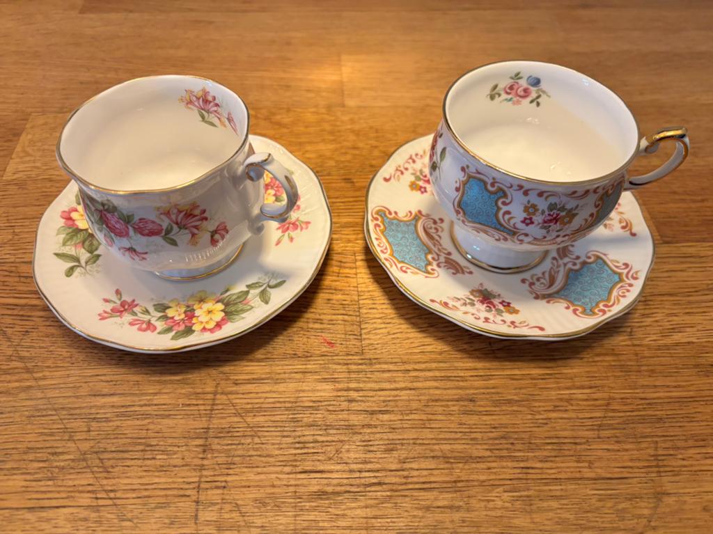 Vintage servies oa Queen Ann, Ophalen, Zo goed als nieuw, Porselein, Kop en/of schotel