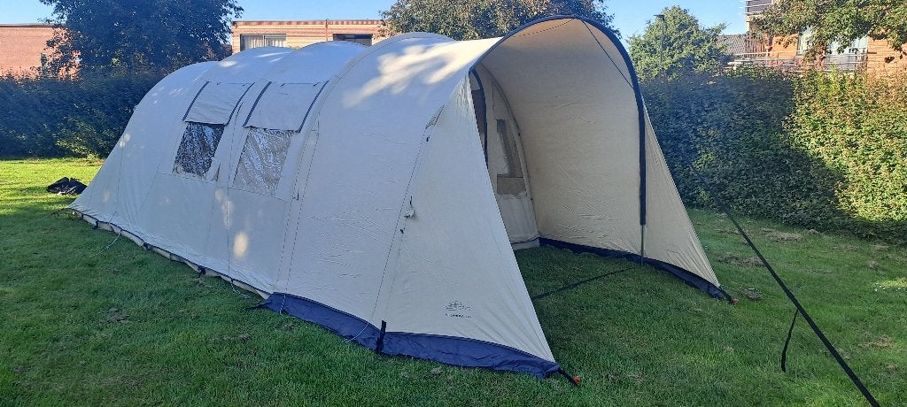 Bardani Villanova 320 tunneltent, Ophalen, Gebruikt, Tot en met 4