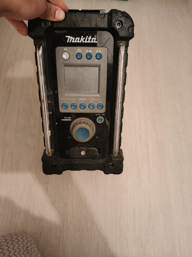 Mankita bouwradio, Ophalen, Gebruikt, Bouwradio