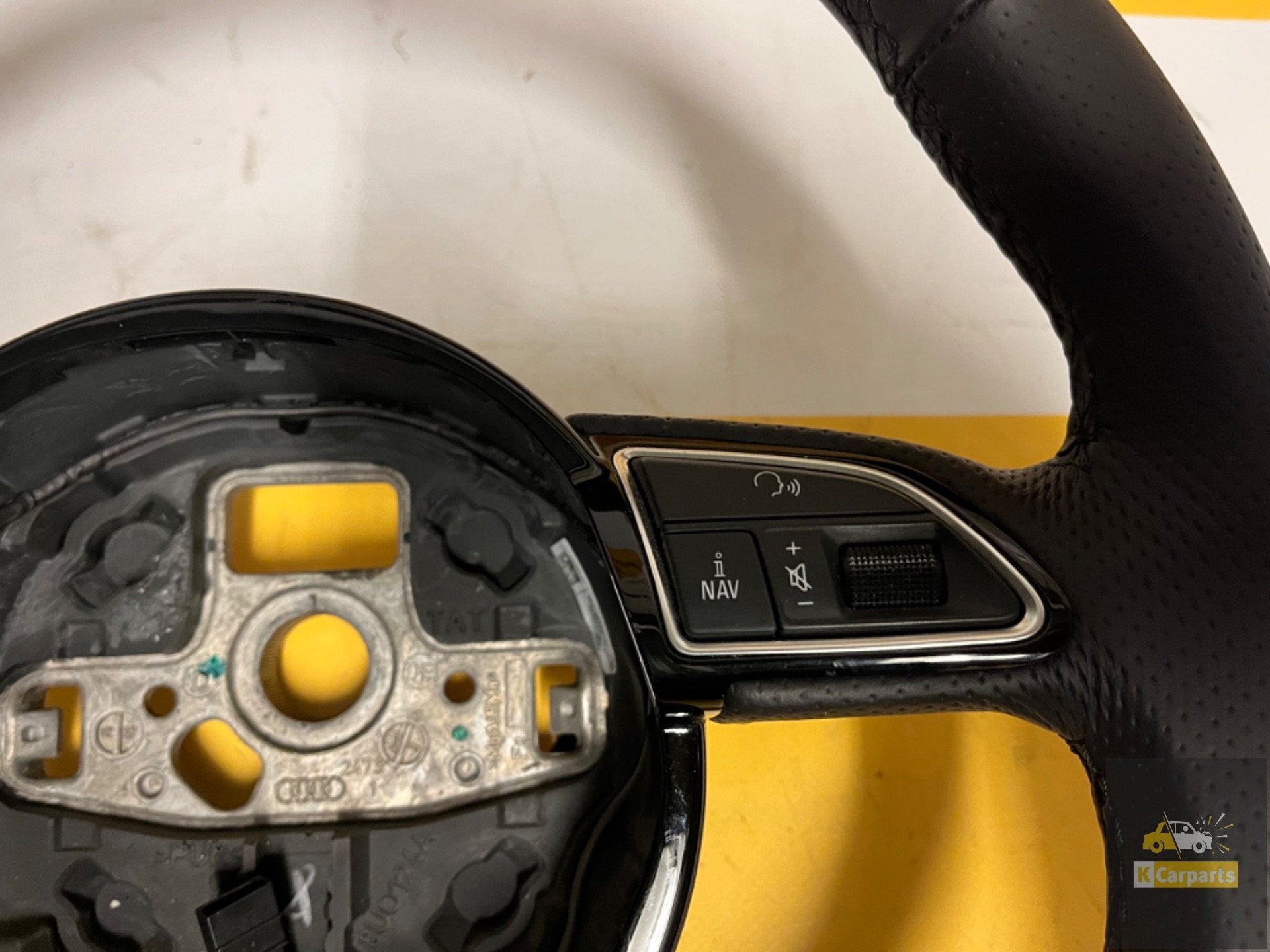 Stuur Audi A1 Sportback 8X ('12-'18) 8v0419091a, Auto-onderdelen, Gebruikt, AUDI AG, Auto-Union-Strasse 1
85045  Ingolstadt, DE