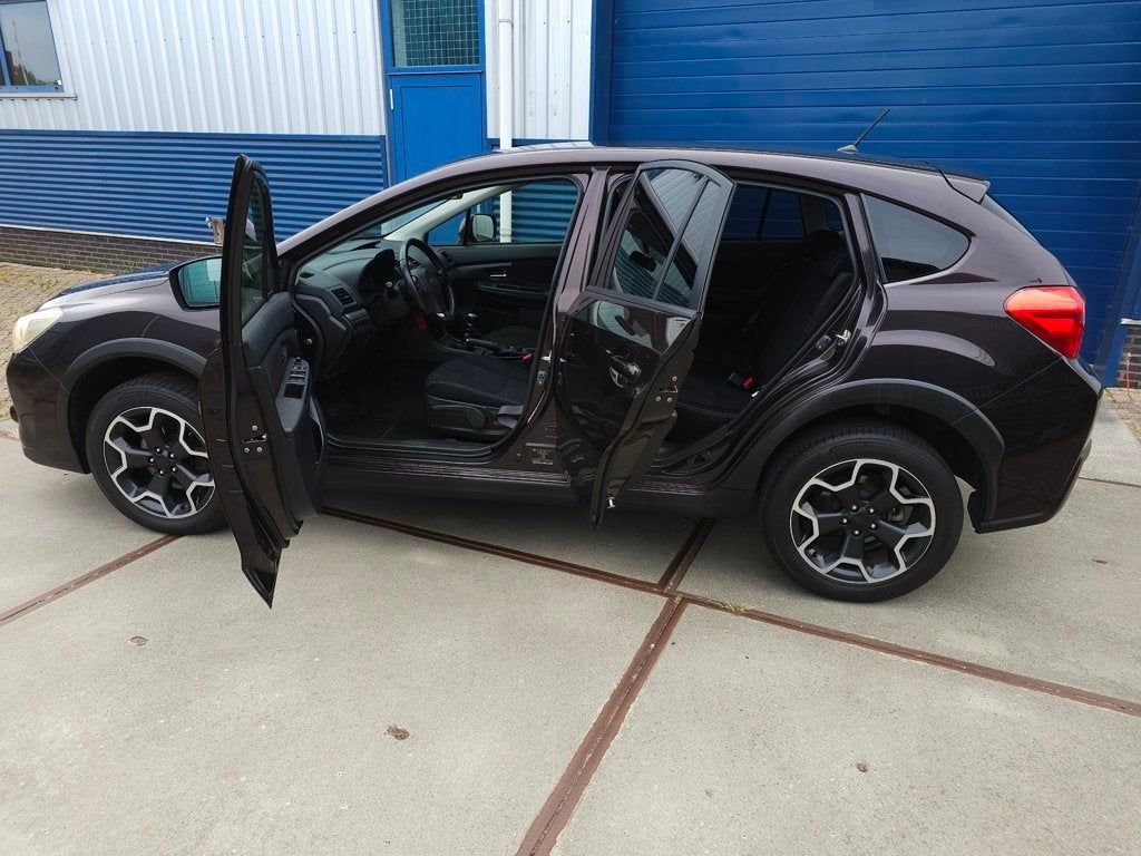 Subaru XV 2.0i Luxury AWD / Trekhaak / Clima / Cruise, Auto's, Zwart, 4 cilinders, 150 pk, Bedrijf