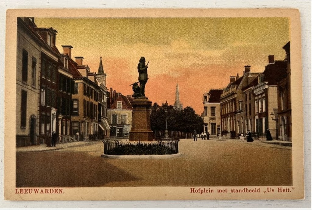 Oude Ansichtkaart - Leeuwarden - Hofplein met “Us Heit”, Ophalen of Verzenden, Voor 1920, Ongelopen, Friesland