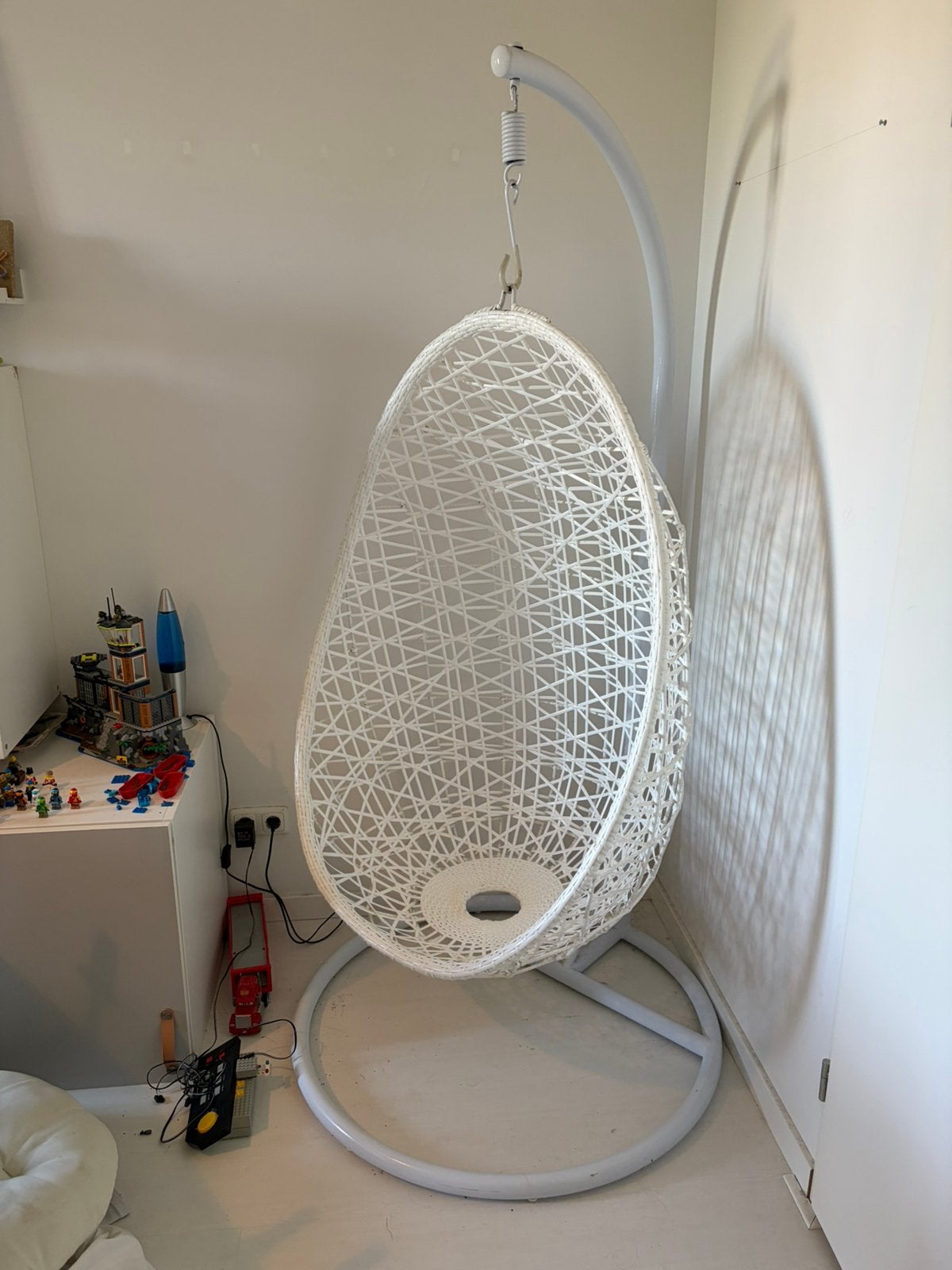 Grote egg hangstoel wit, Tuin en Terras, Tuinstoelen, Ophalen, Gebruikt