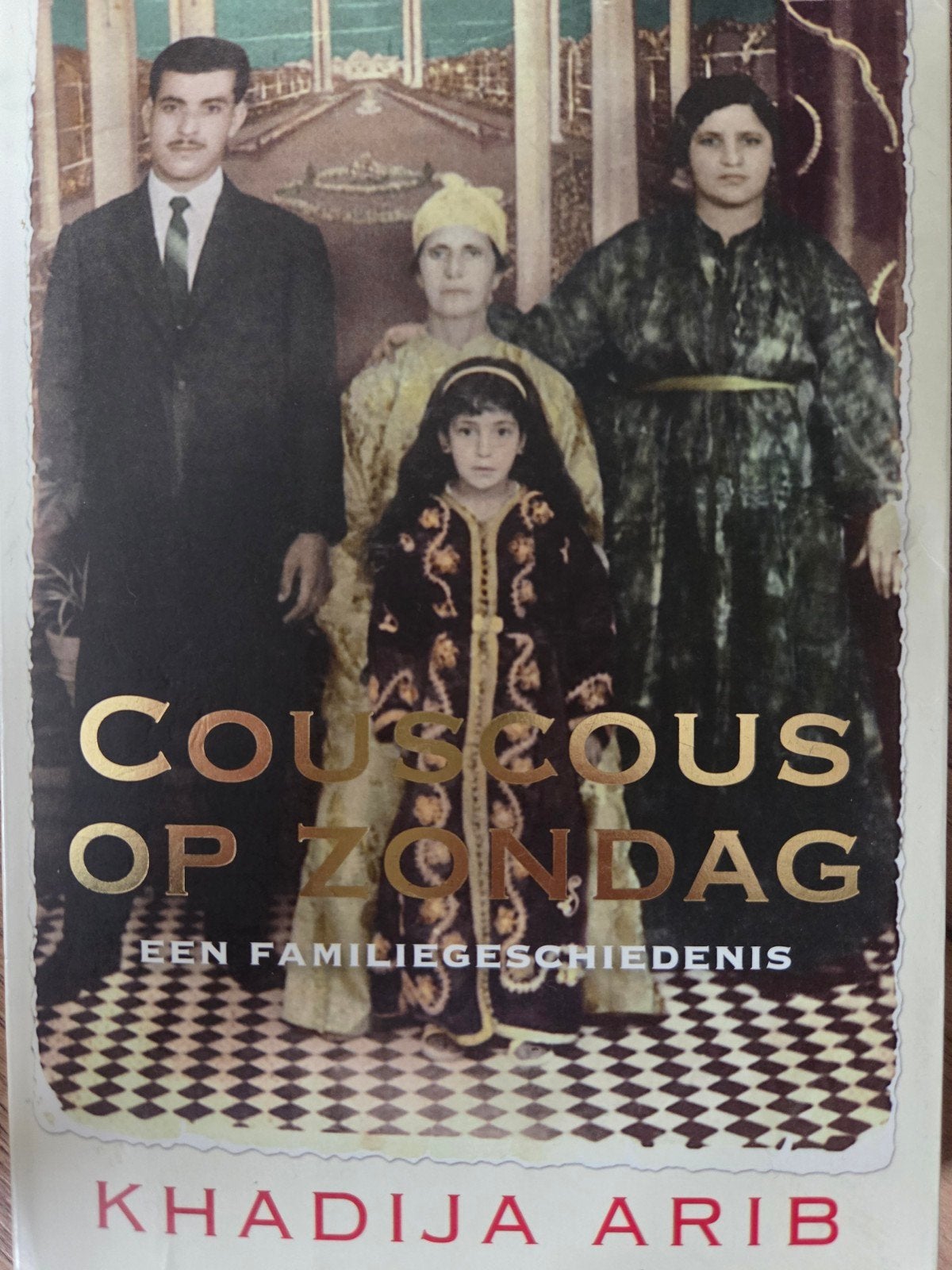 Couscous op Zondag - Een Familiegeschiedenis, Ophalen of Verzenden, Gelezen, Khadija Arib, Nederland