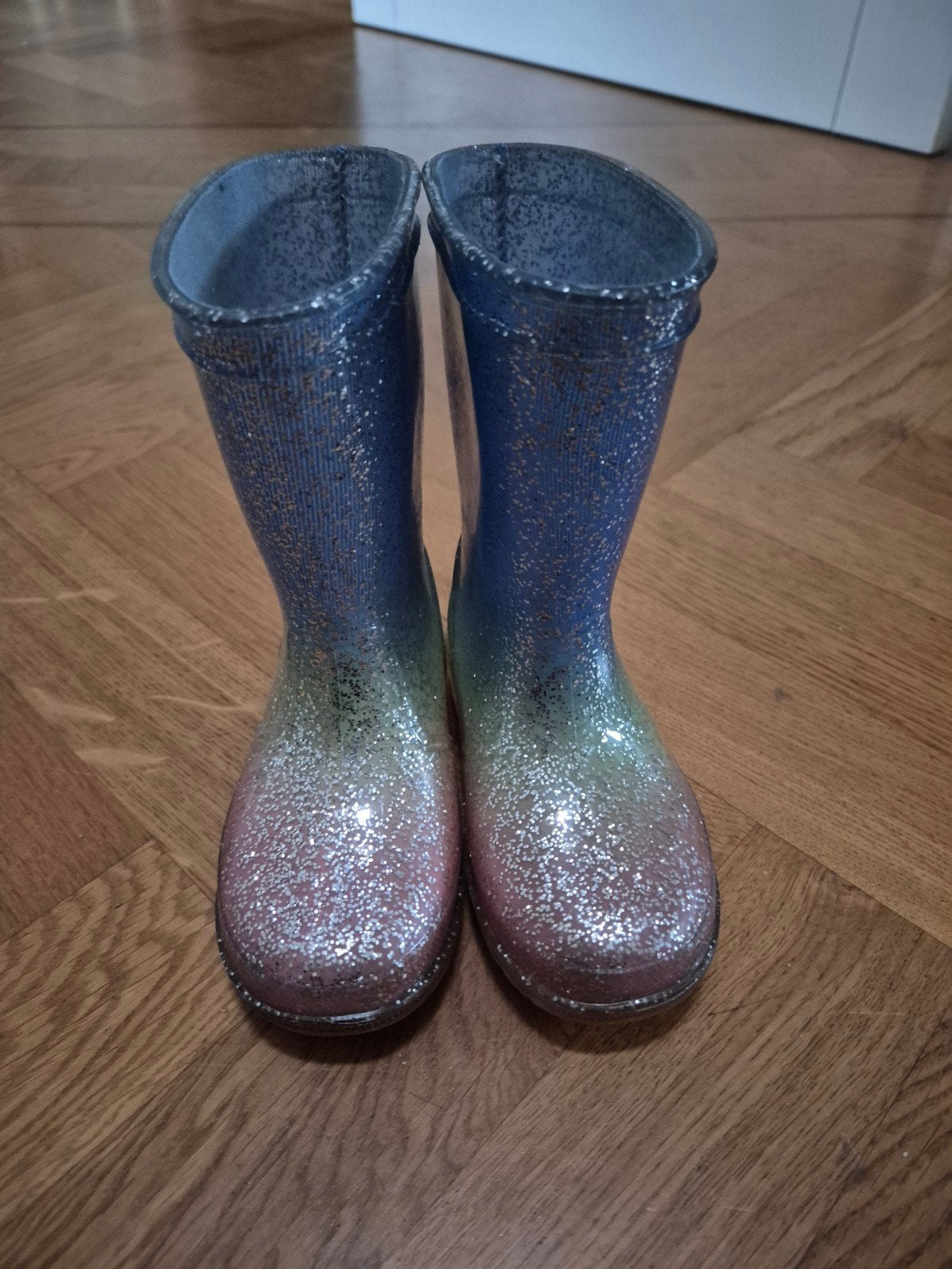 Glitter regenlaarzen maat 26 voor kinderen, Kinderen en Baby's, Ophalen of Verzenden, Gebruikt, Jongen of Meisje, Laarzen